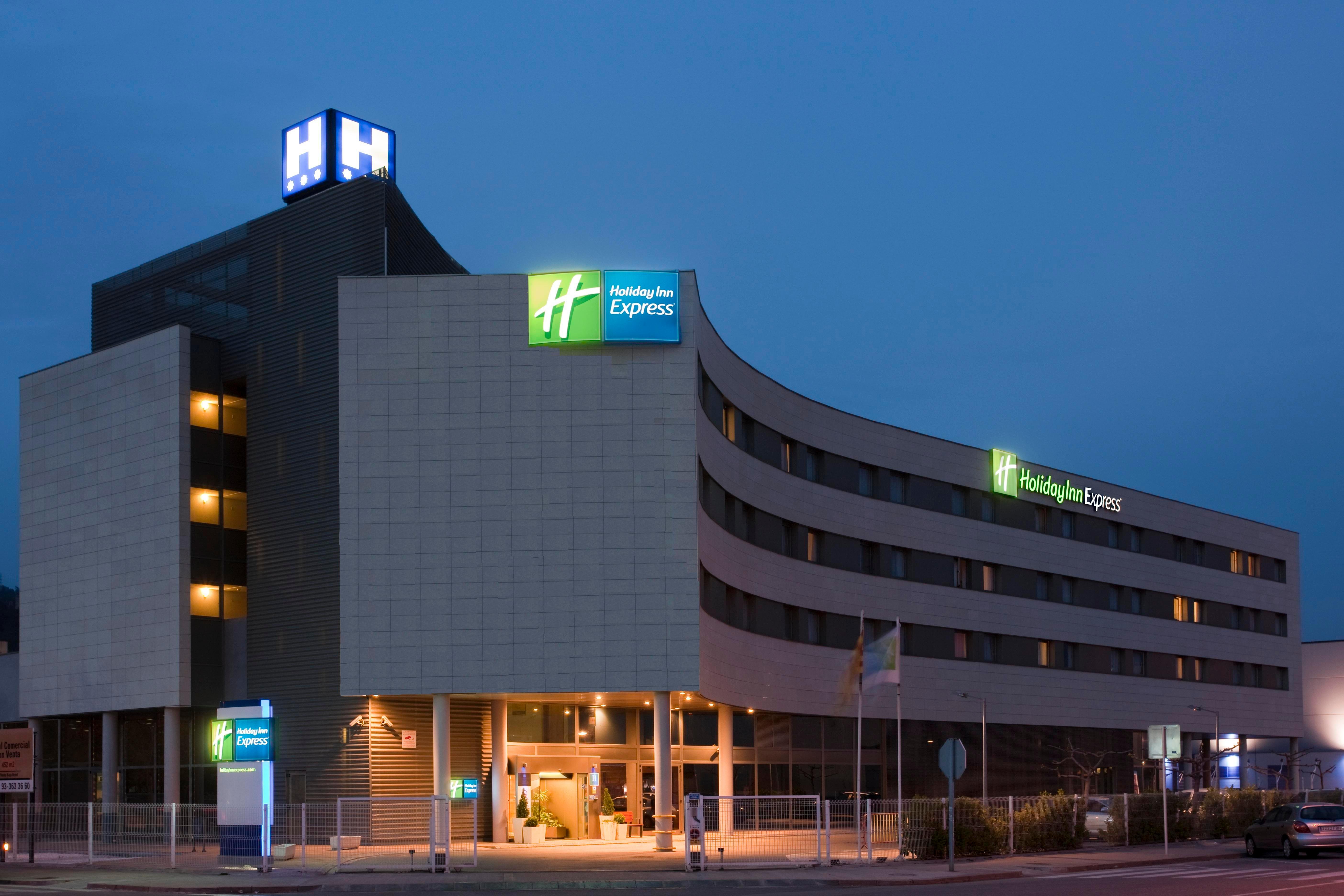 هتل Holiday Inn Express Molins de Rei Molins de Rei