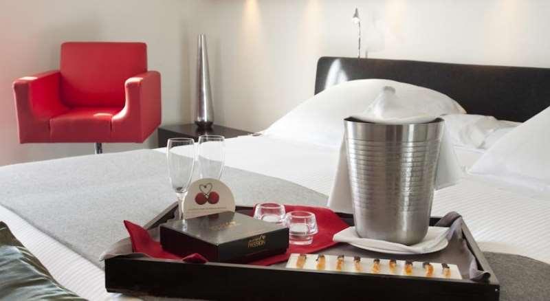 هتل SixtyTwo بارسلونا