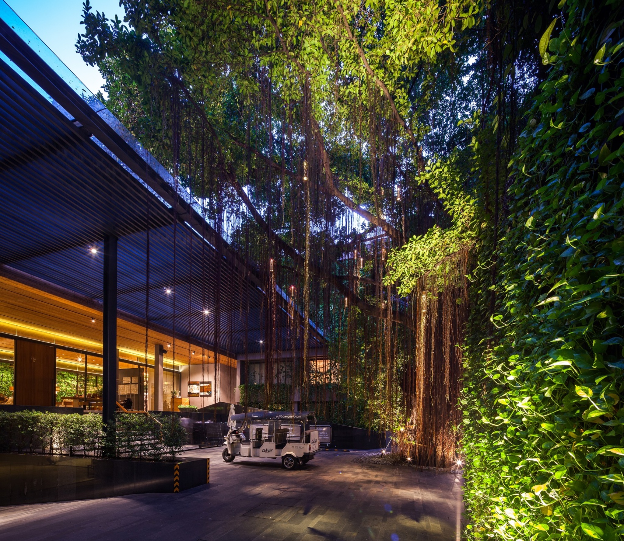 Alibaba https://cdn.alibaba.ir/ostorage/hotel/images/576C080B/0FDB08A8CF313E2D65D8DD330E5CA714.jpg