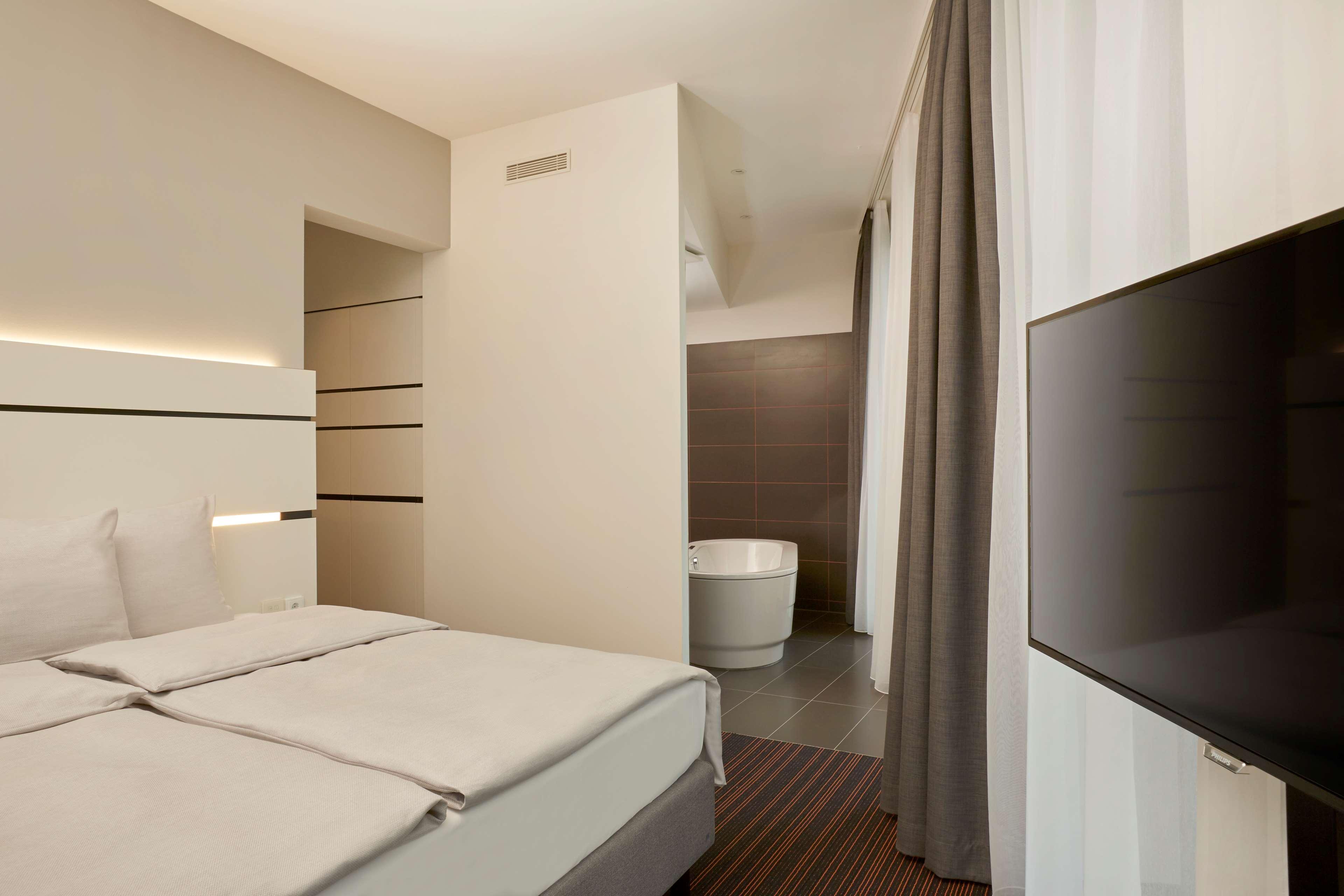 هتل HYPERION Hotel Hamburg هامبورگ
