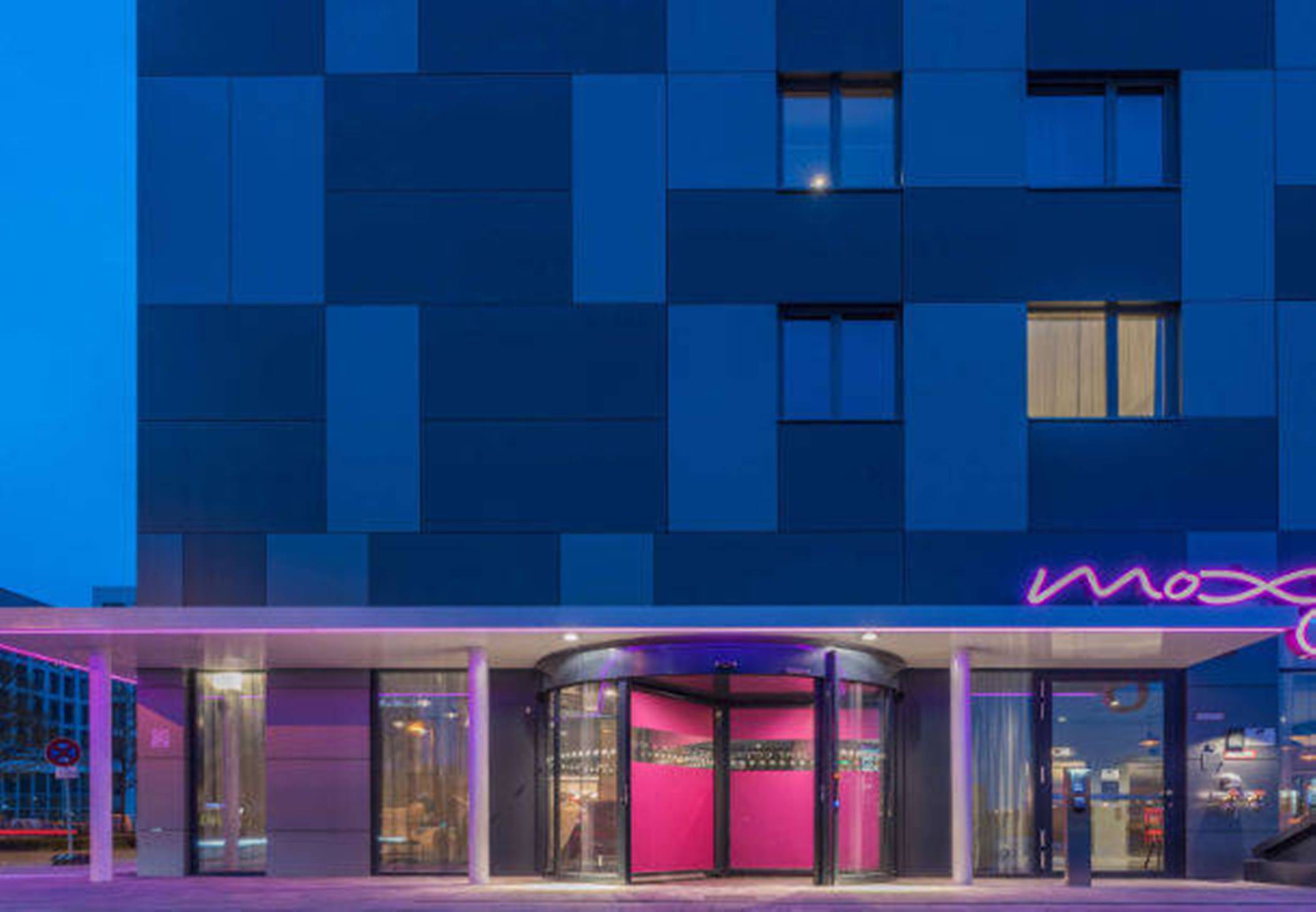 Alibaba https://cdn.alibaba.ir/ostorage/hotel/images/578E4A0E/304327902561C6FB15F3C4967B60FEE1.jpg