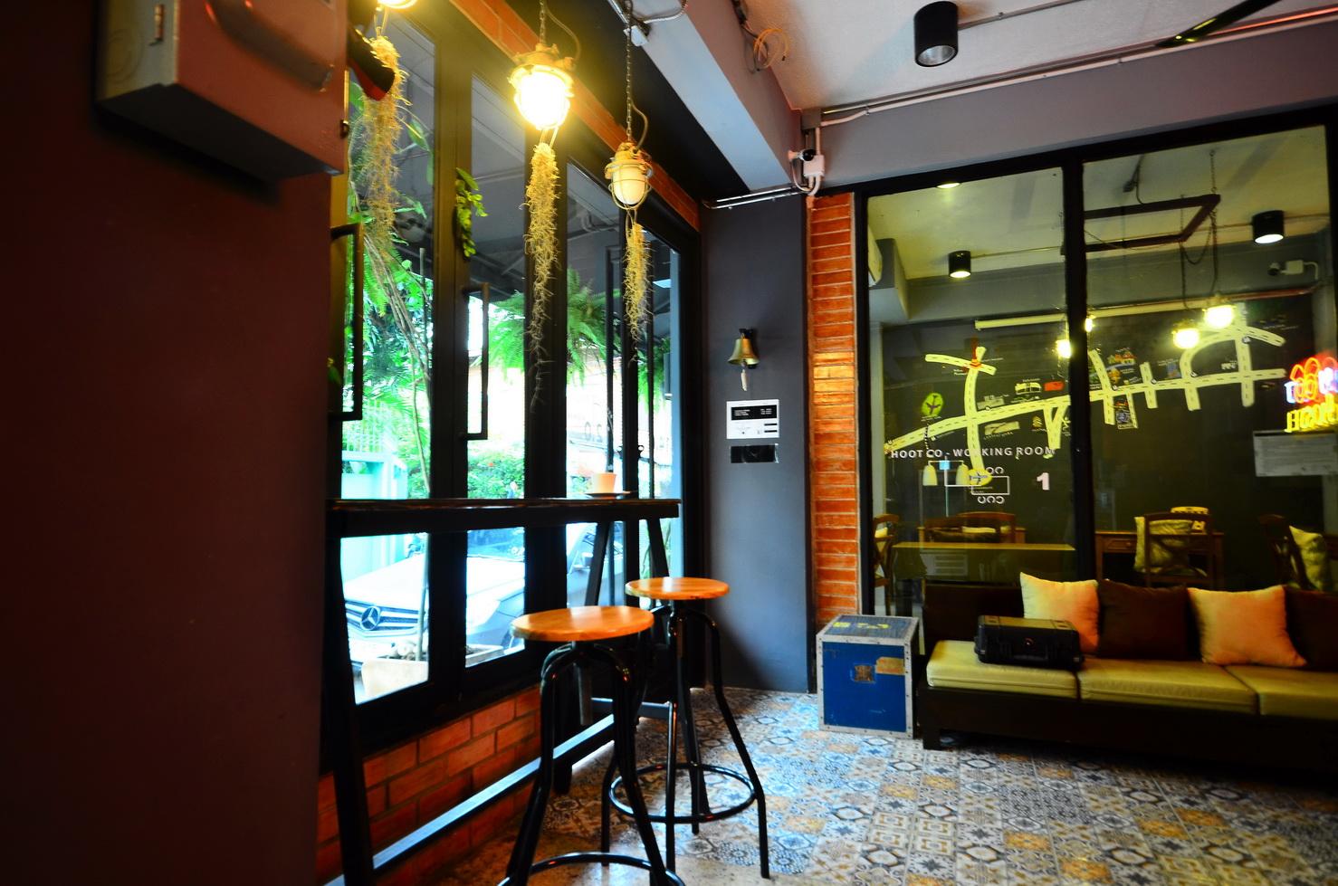 هتل The Neighbor Hoot Hostel & Cafe بانگکوک