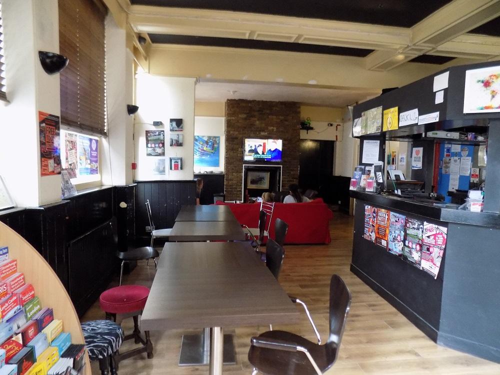 هتل The Phoenix Hostel لندن