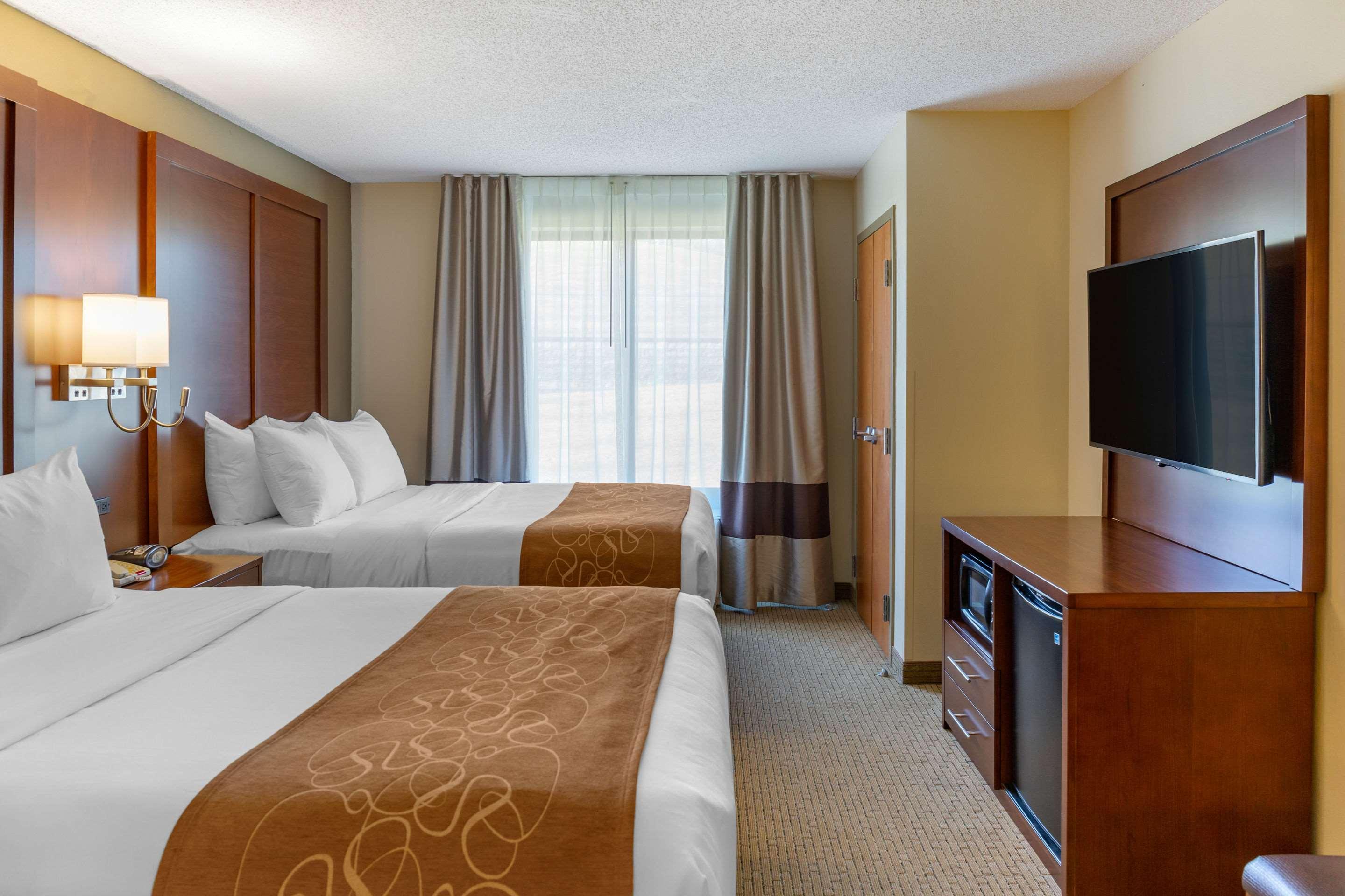 هتل Comfort Suites Amish Country Lancaster