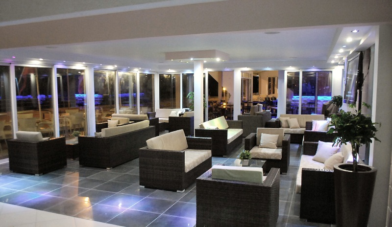 هتل Flamingo Beach Hotel لارناکا