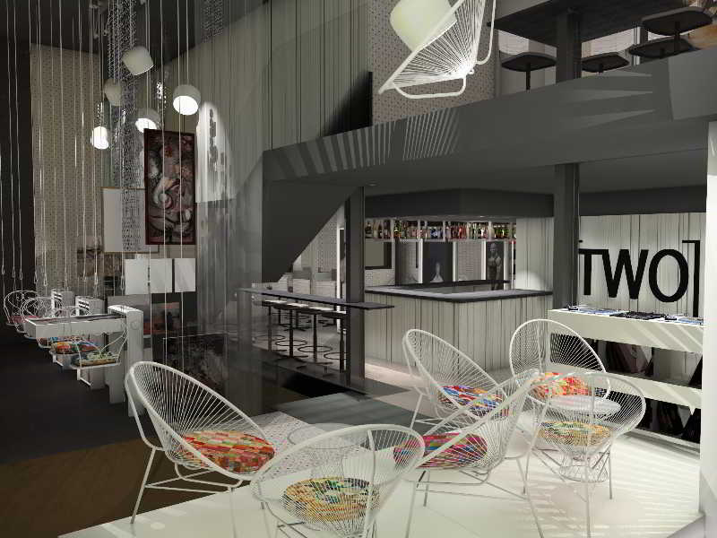 هتل TWO Hotel Barcelona by Axel بارسلونا