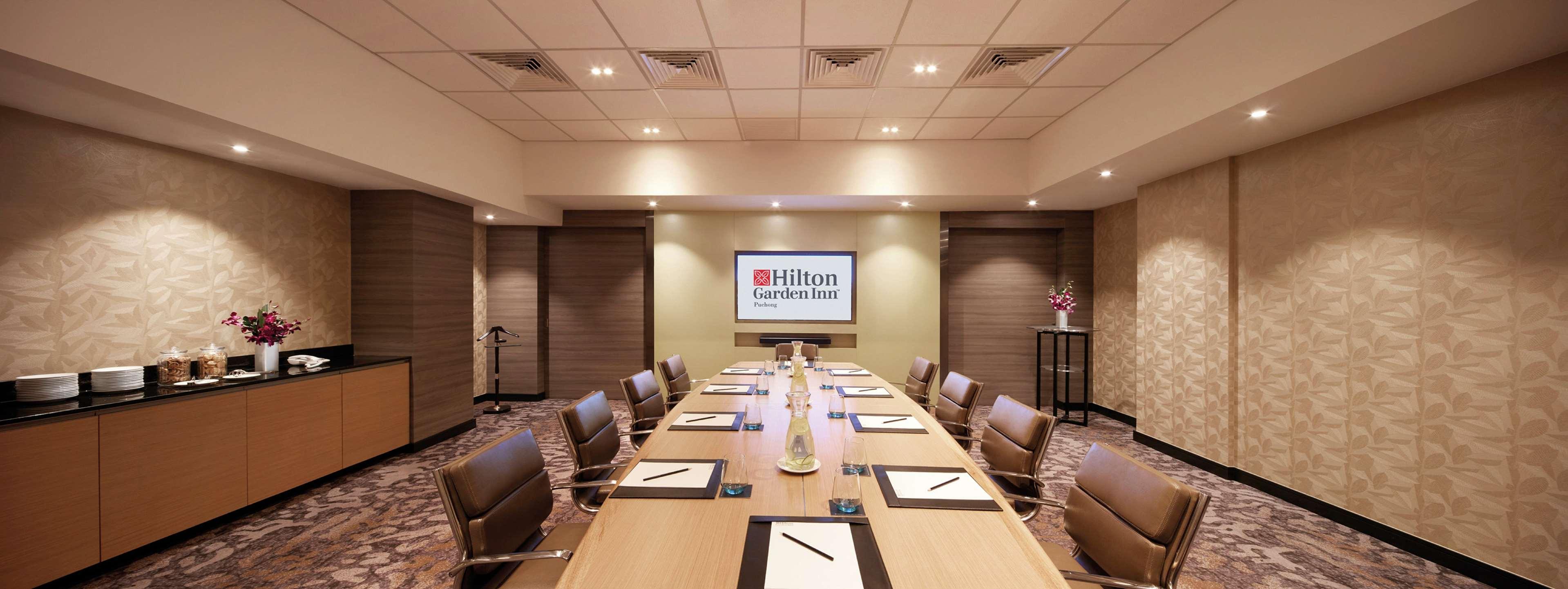 هتل Hilton Garden Inn Puchong Puchong