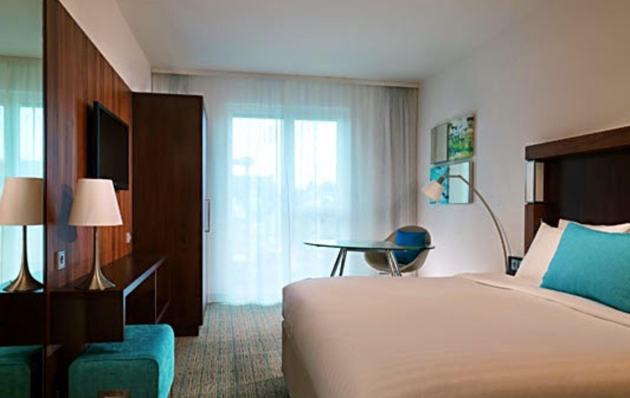 هتل Courtyard Cologne کلن