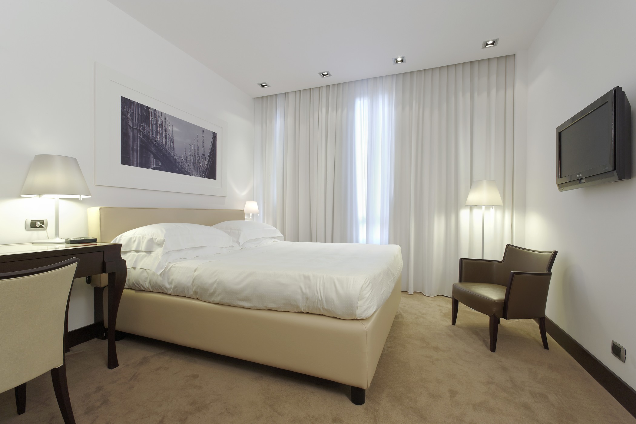 هتل UNAHOTELS Cusani Milano میلان