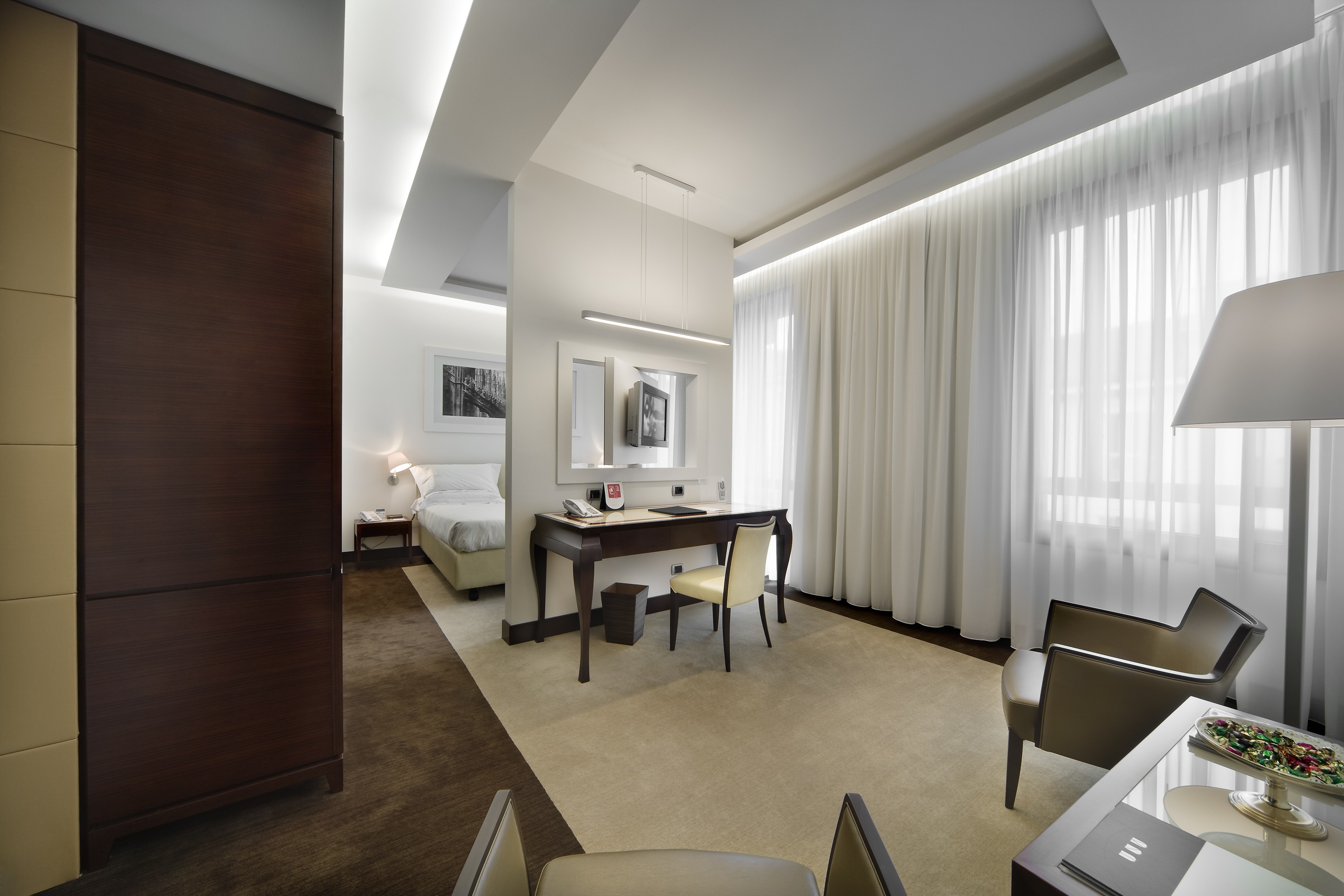 هتل UNAHOTELS Cusani Milano میلان