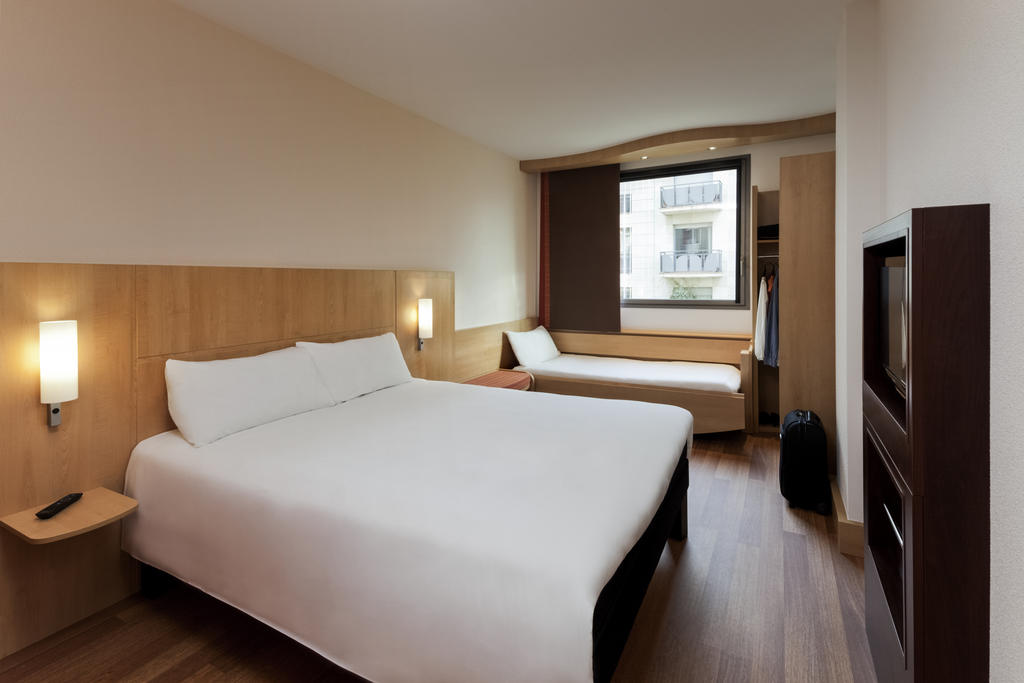 هتل ibis Barcelona Pza Glories 22 بارسلونا