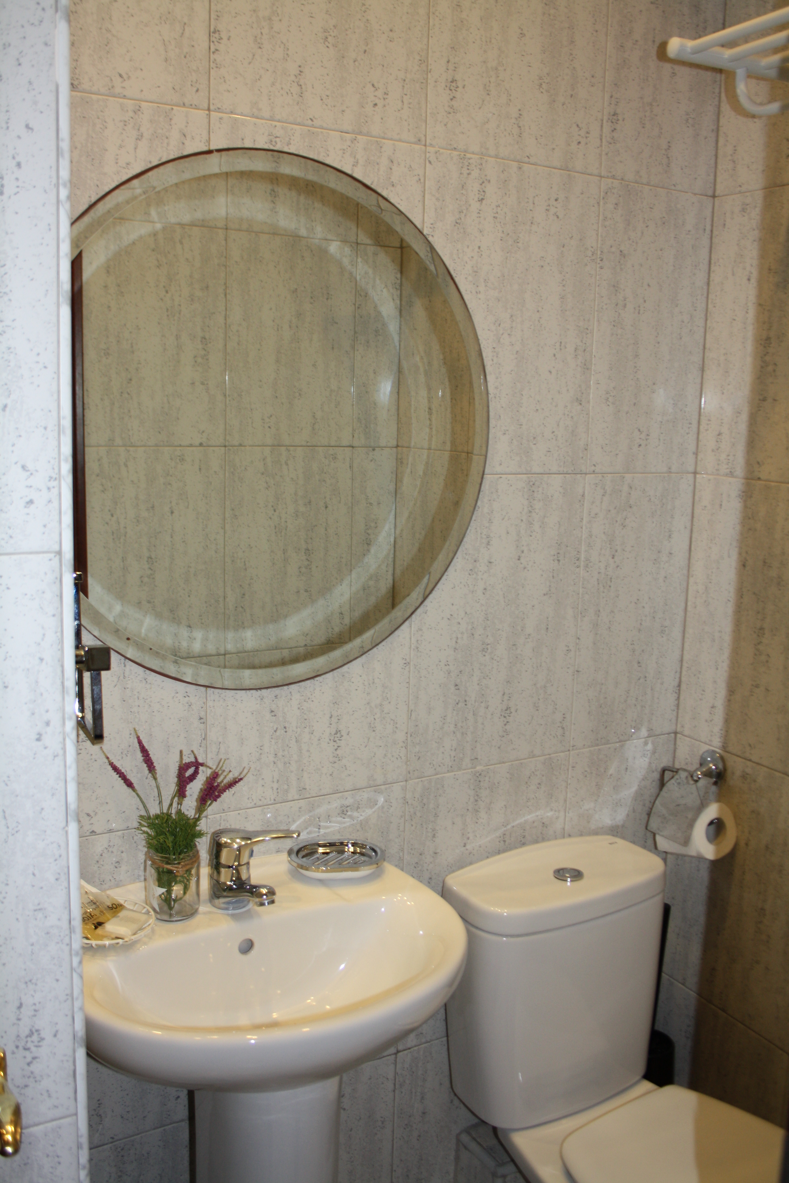 هتل Hostal Rofer مادرید