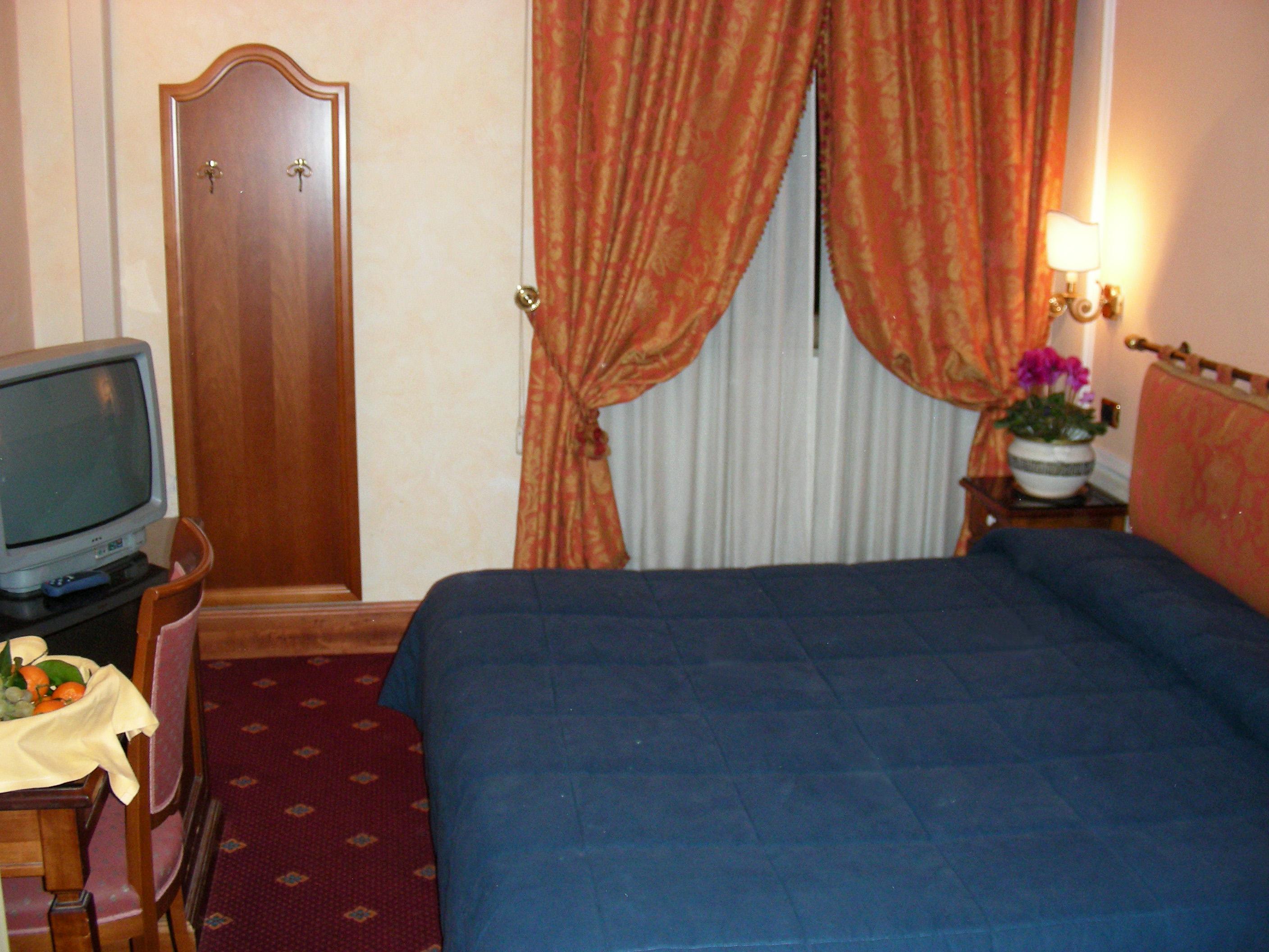 هتل Grand Hotel Hermitage رم