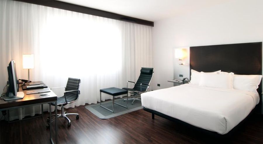 Alibaba https://cdn.alibaba.ir/ostorage/hotel/images/5C843505/F501EE88845FCB74D147312BEAF7180F.jpg