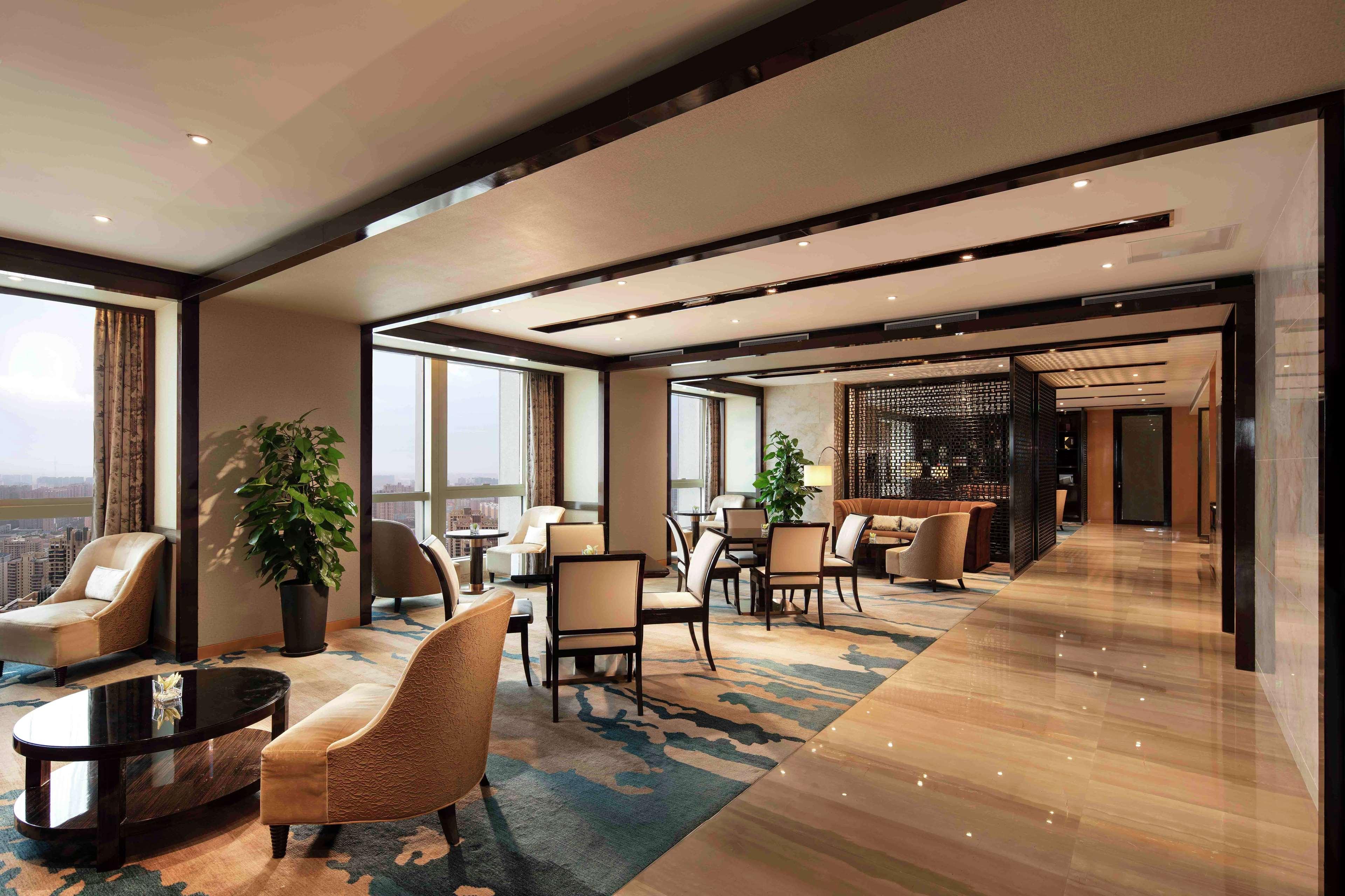 هتل Hilton Zhengzhou Zhengzhou