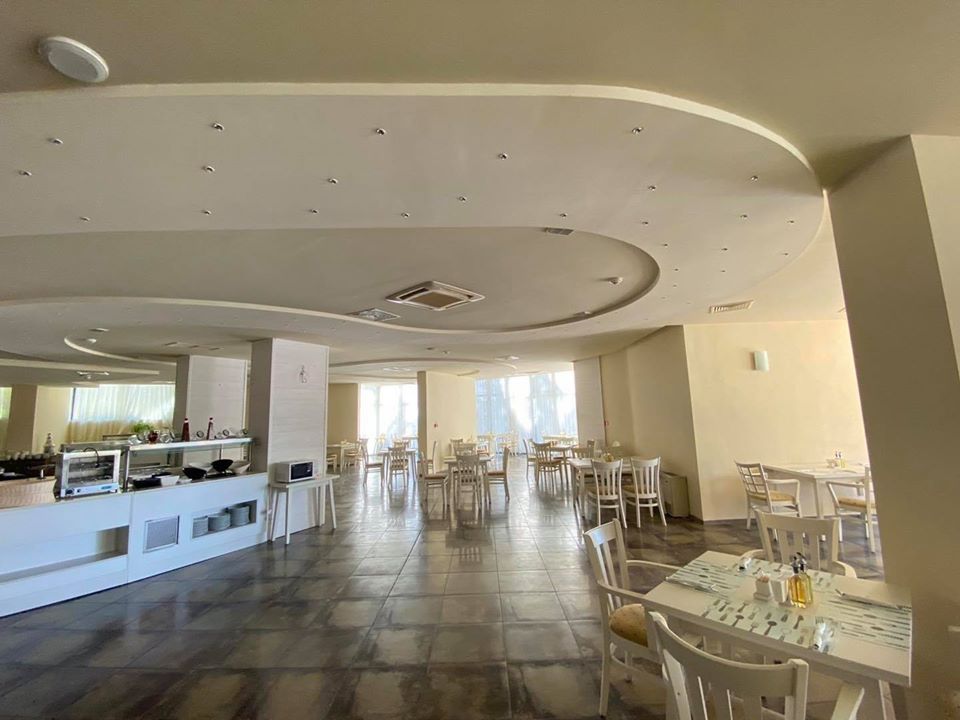 هتل Palm Beach Hotel Golden Sands