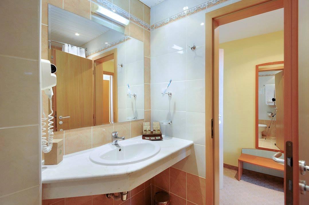 هتل Palm Beach Hotel Golden Sands