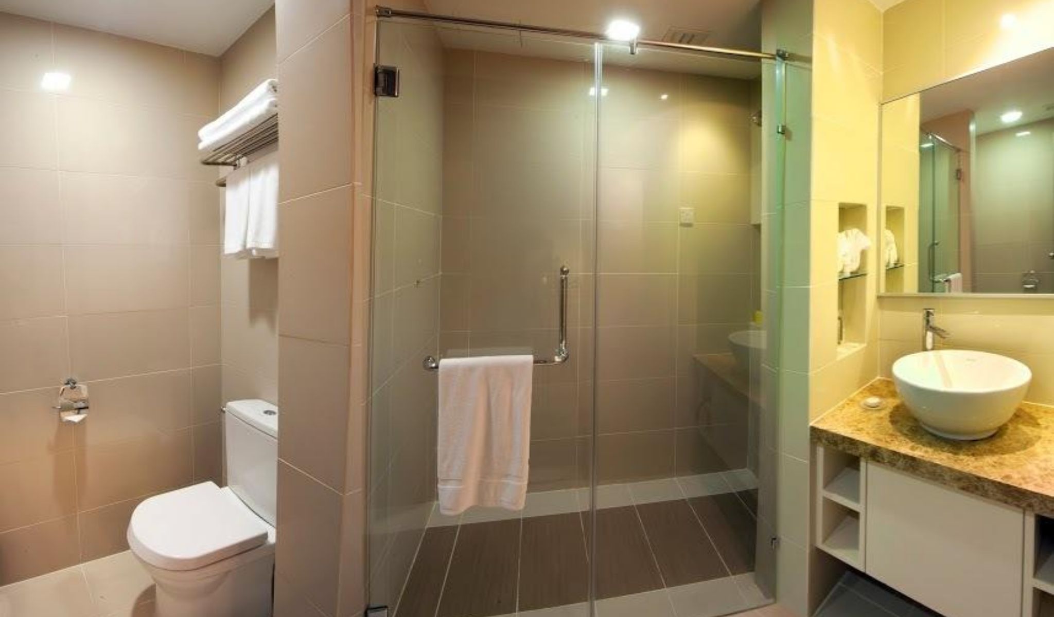 هتل Première Klang