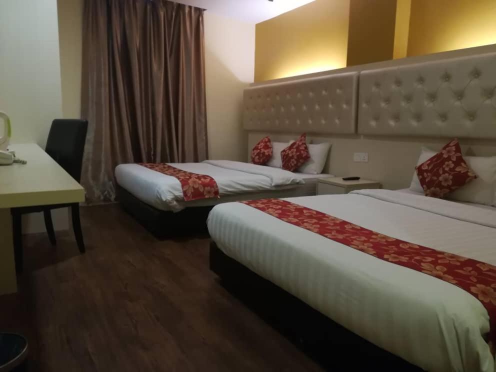 هتل Sandpiper Hotel کوالالامپور