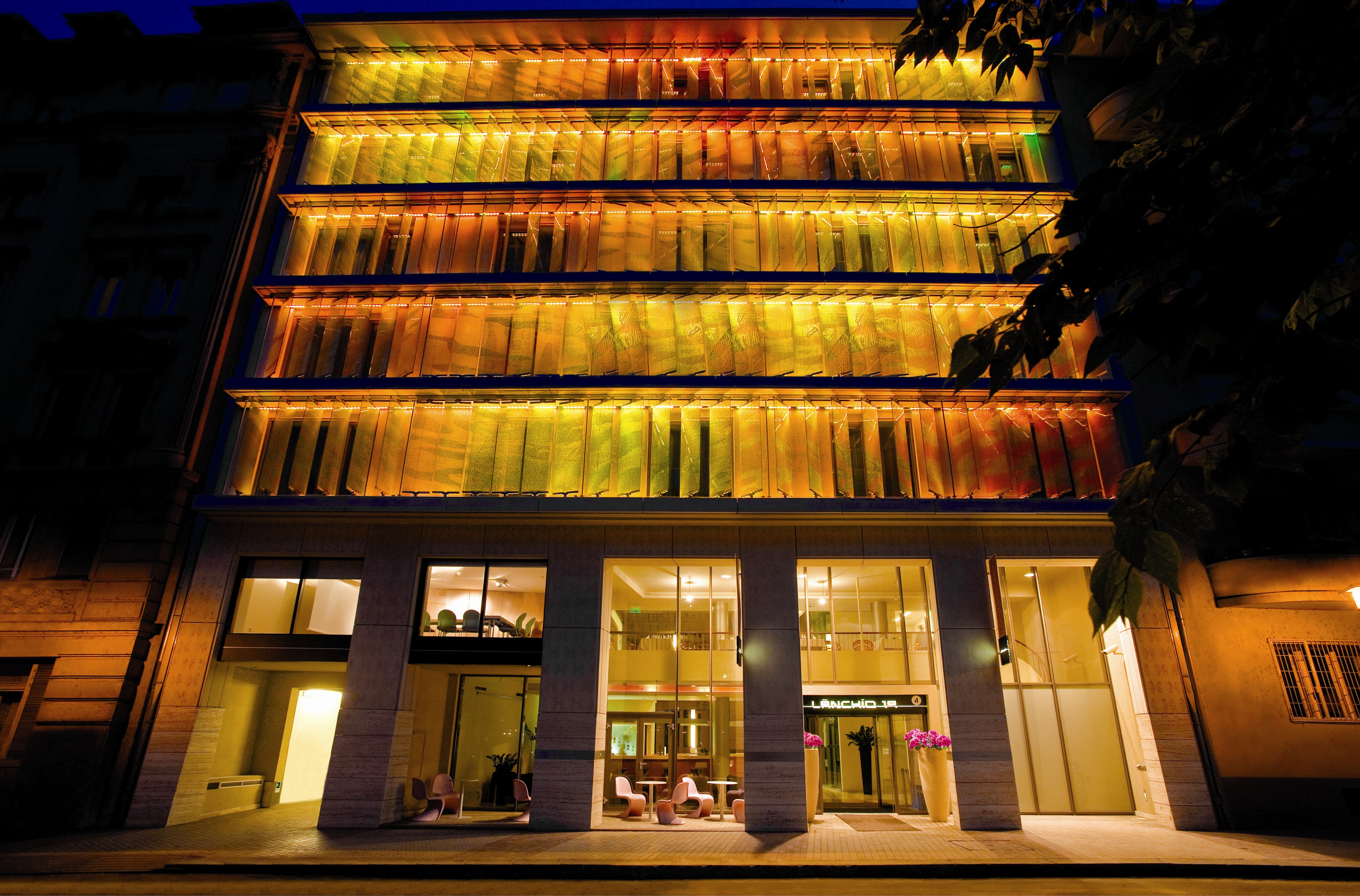 Alibaba https://cdn.alibaba.ir/ostorage/hotel/images/5F156DF2/14948F39C45647B9D9B5371D441FF084.jpg