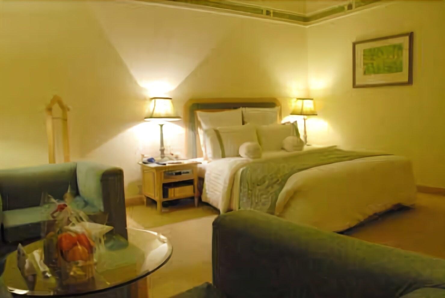 هتل Hospitality Inn لاهور