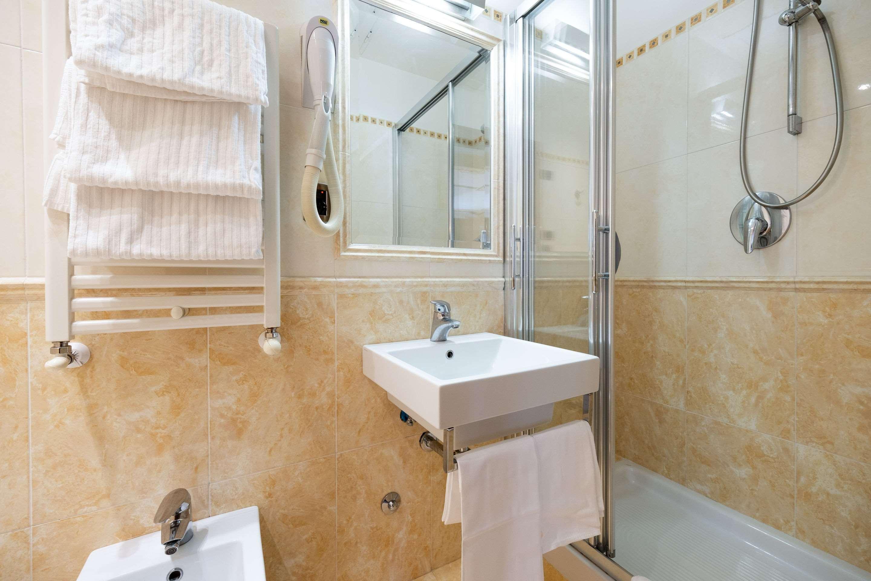 هتل Clarion Collection Hotel Principessa Isabella رم