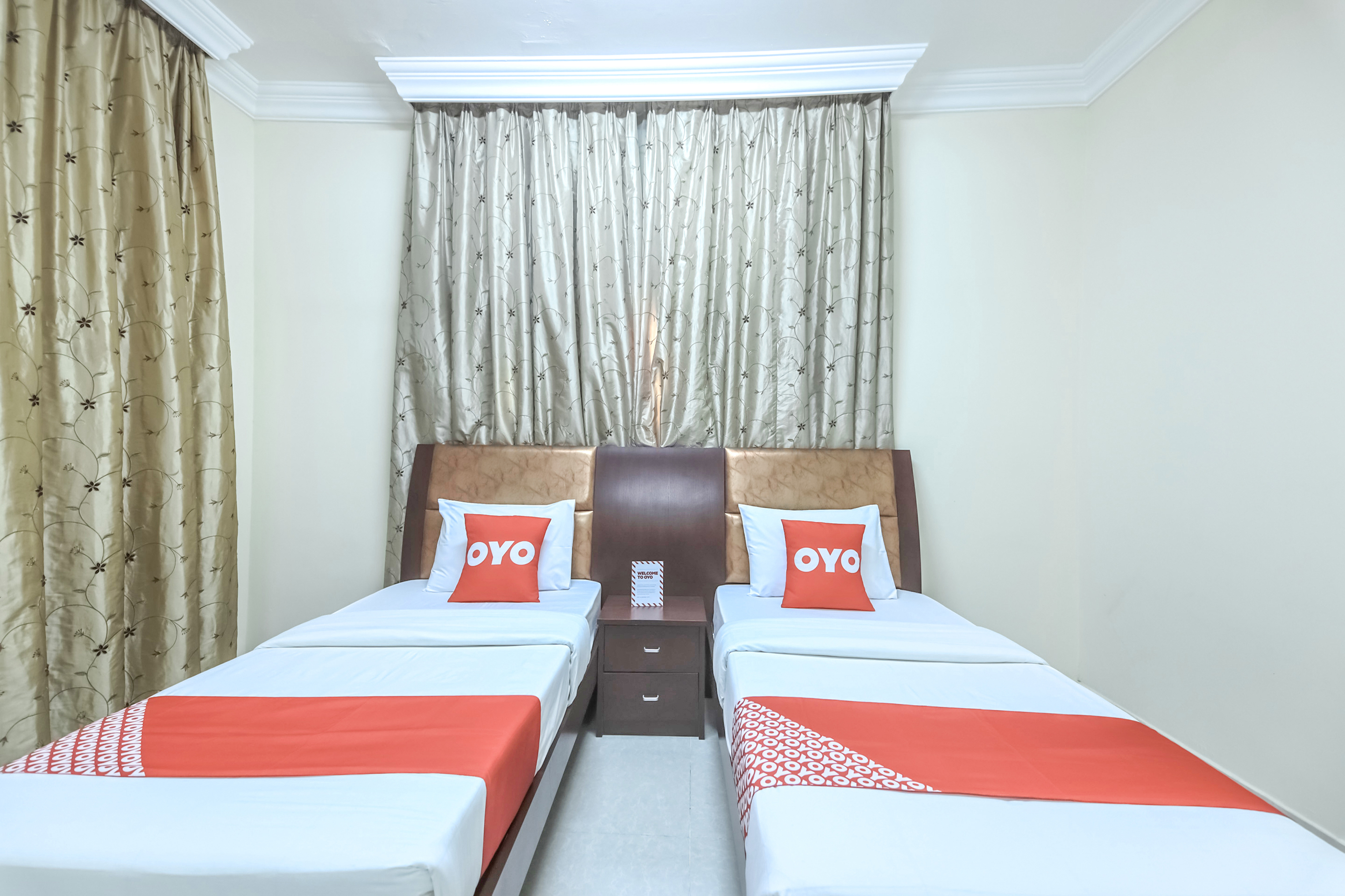 هتل Al Thabit Hotel سور
