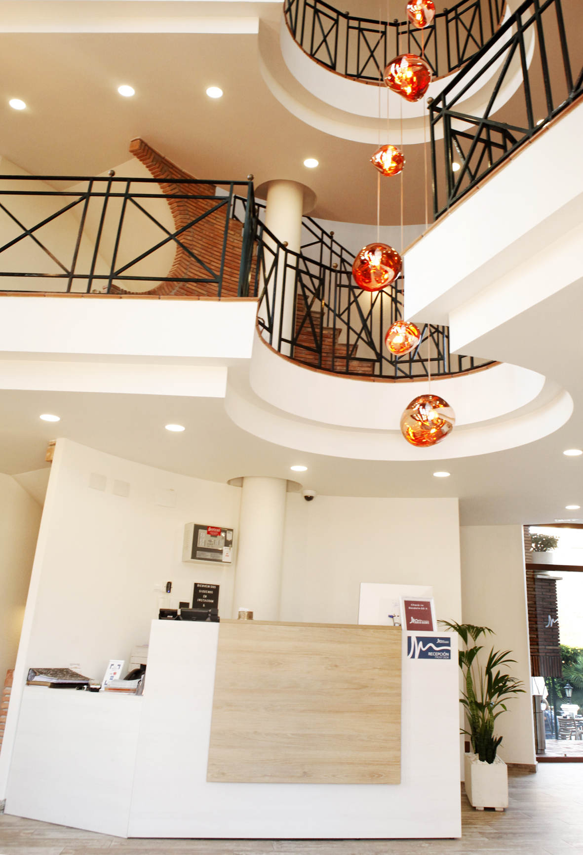 Alibaba https://cdn.alibaba.ir/ostorage/hotel/images/61CDF5A/CEF04D43F3DE5E2F84B15FE071471A4B.jpg