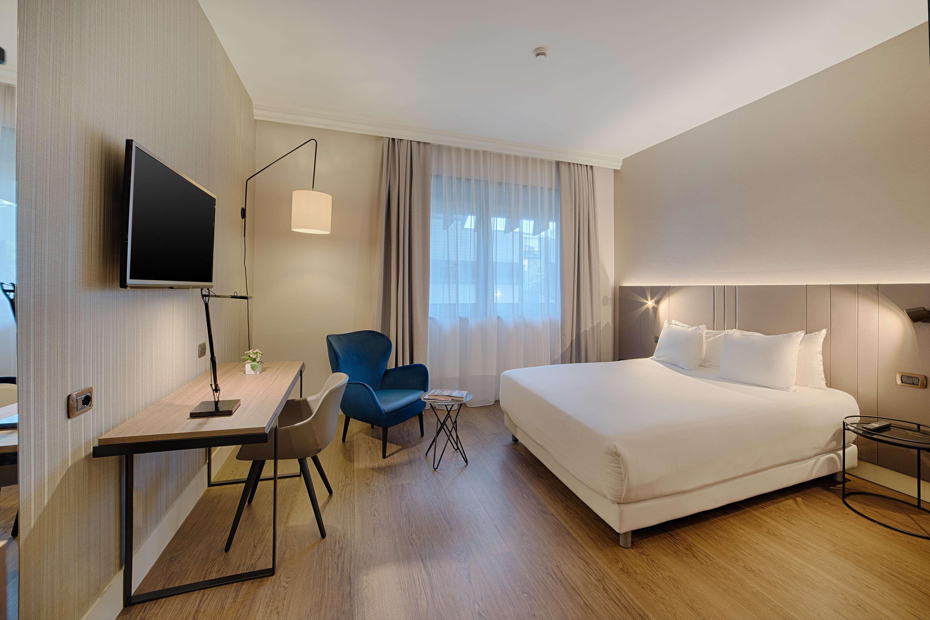 هتل NH Roma Villa Carpegna رم