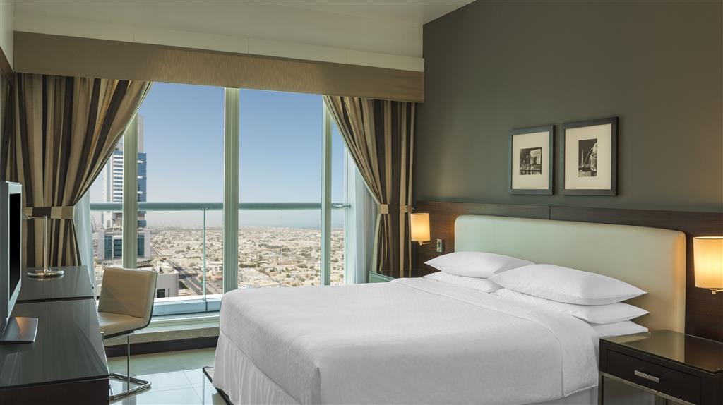 Hotel Four Points by Sheraton Sheikh Zayed Road, Dubai