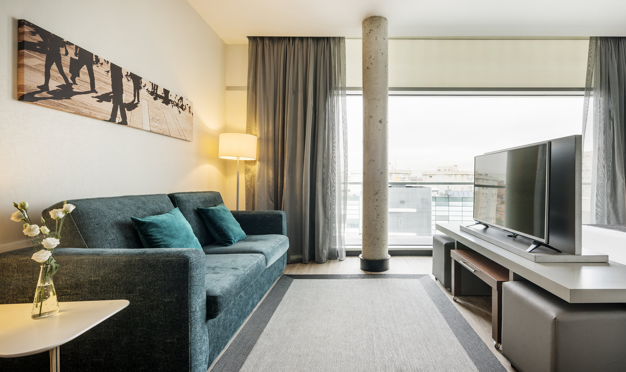 هتل Hotel ILUNION Atrium مادرید