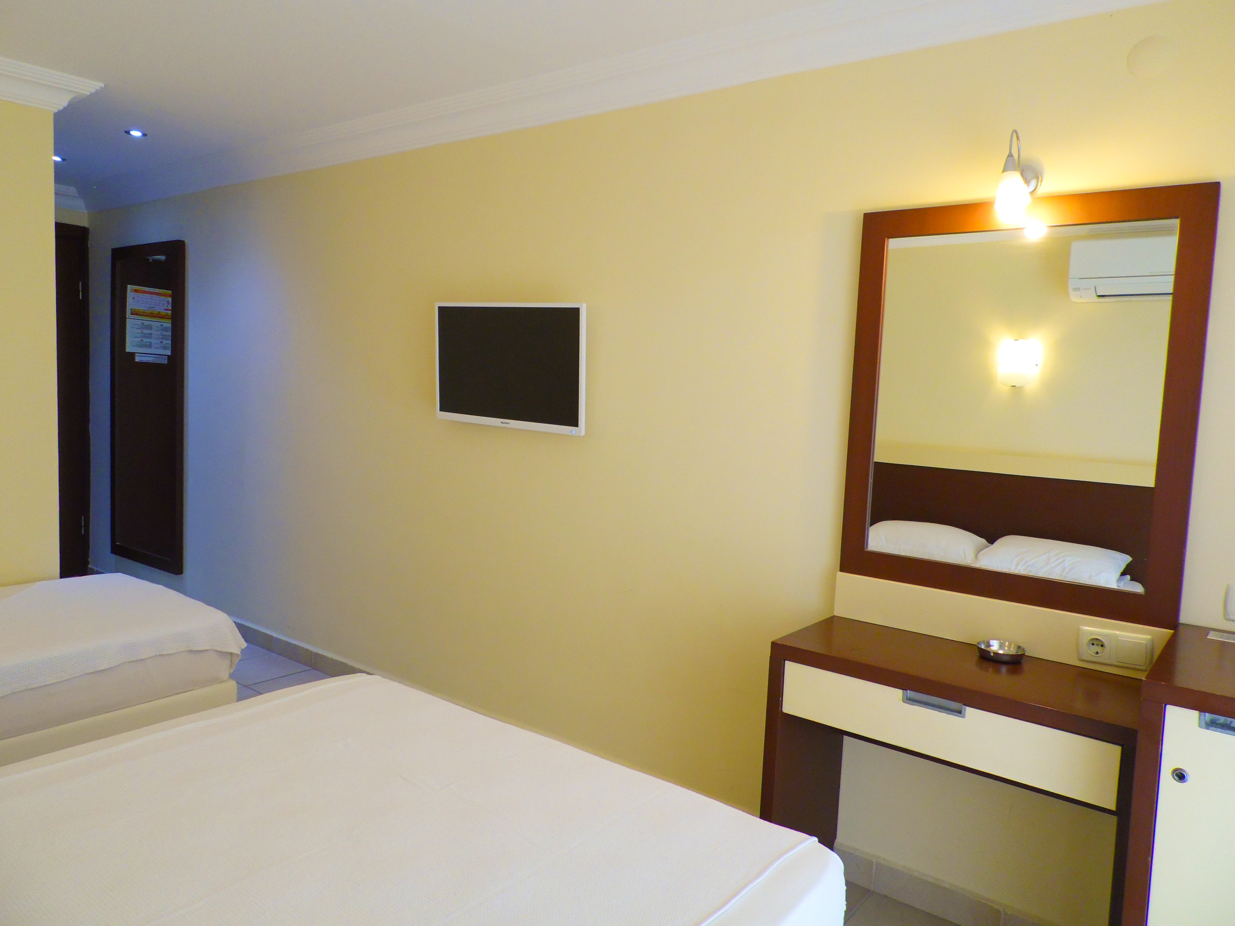 هتل Hotel Kleopatra آلانیا