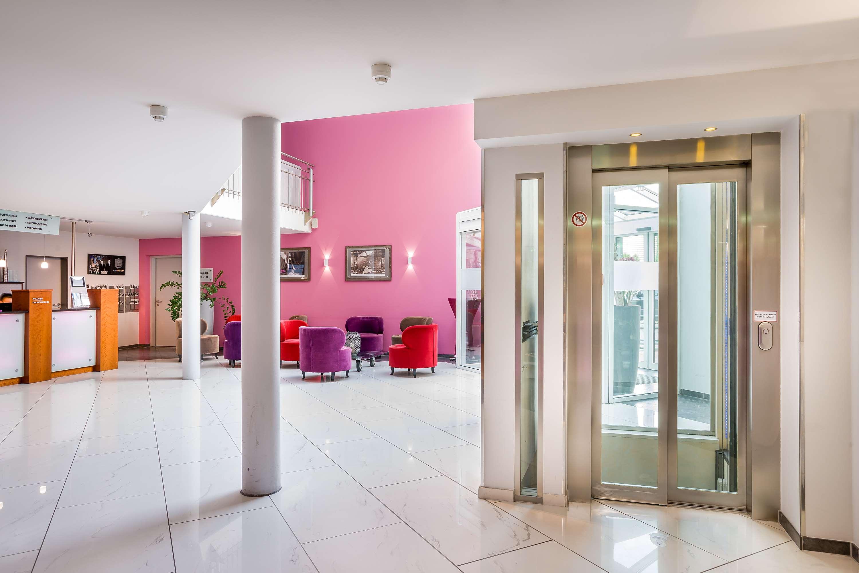 هتل Select Hotel Oberhausen اوبرهازن