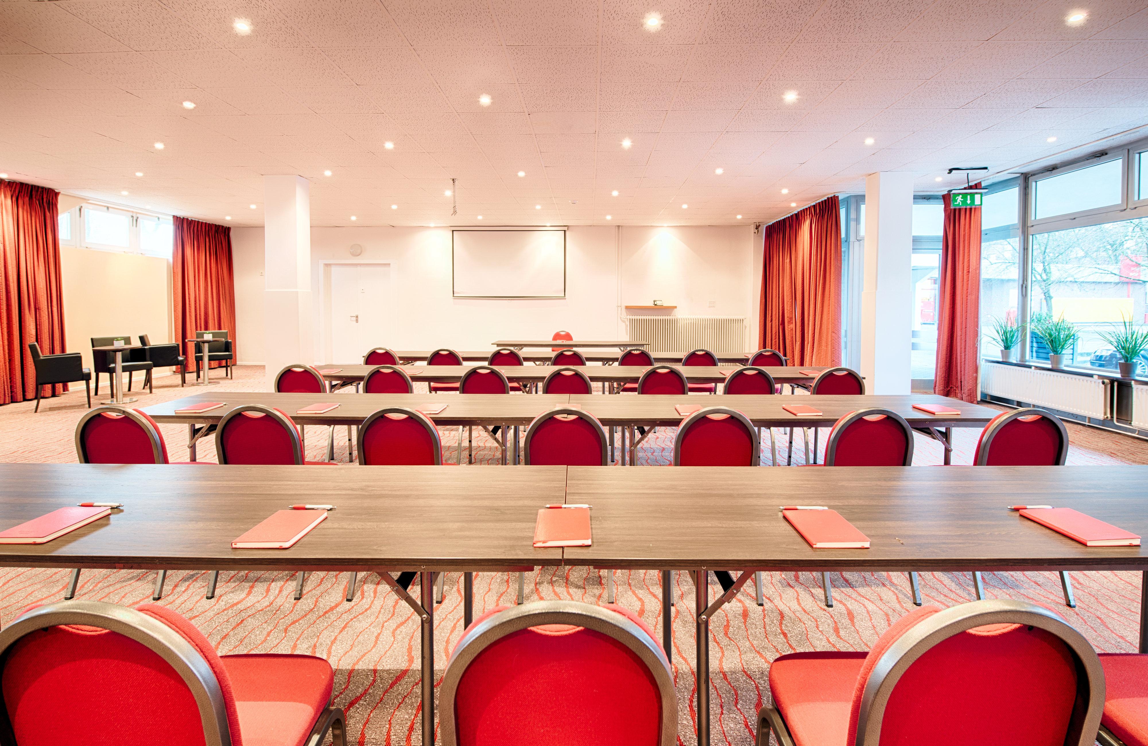 هتل Leonardo Hotel Hamburg Elbbrücken هامبورگ