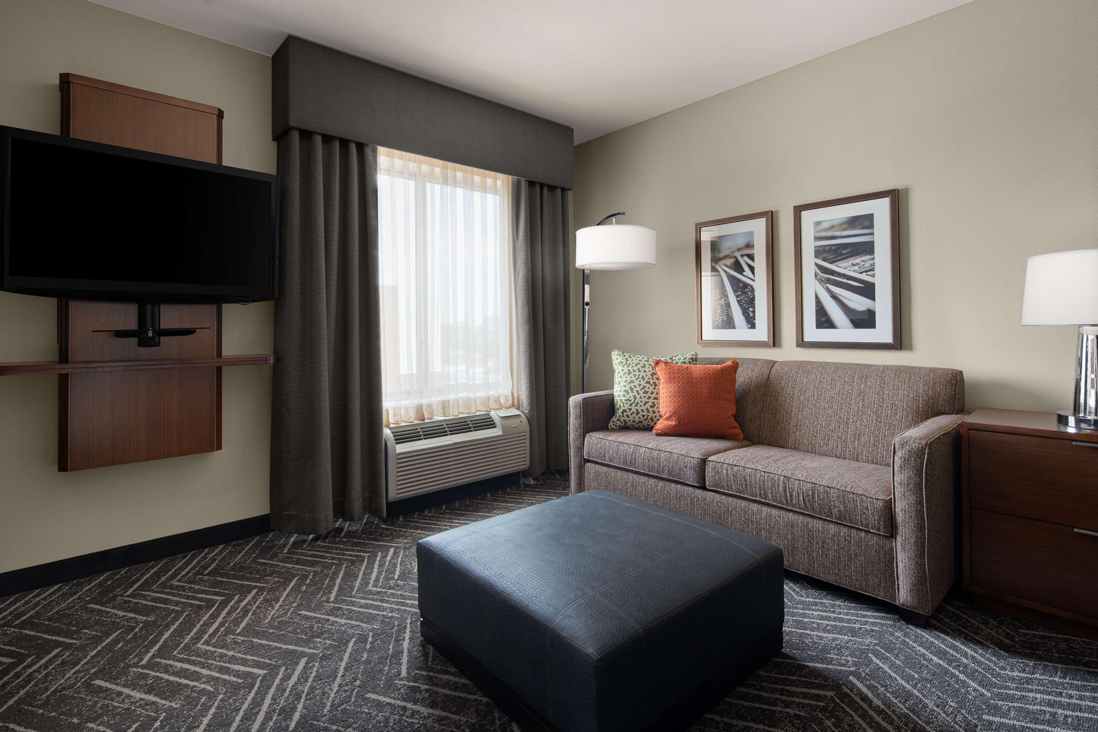 هتل Homewood Suites by Hilton Springfield Springfield