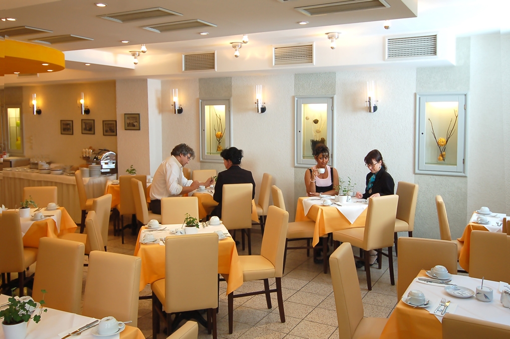 Alibaba https://cdn.alibaba.ir/ostorage/hotel/images/65F8F8A8/215C133BE748BE67B9A5D449777E45BA.jpg