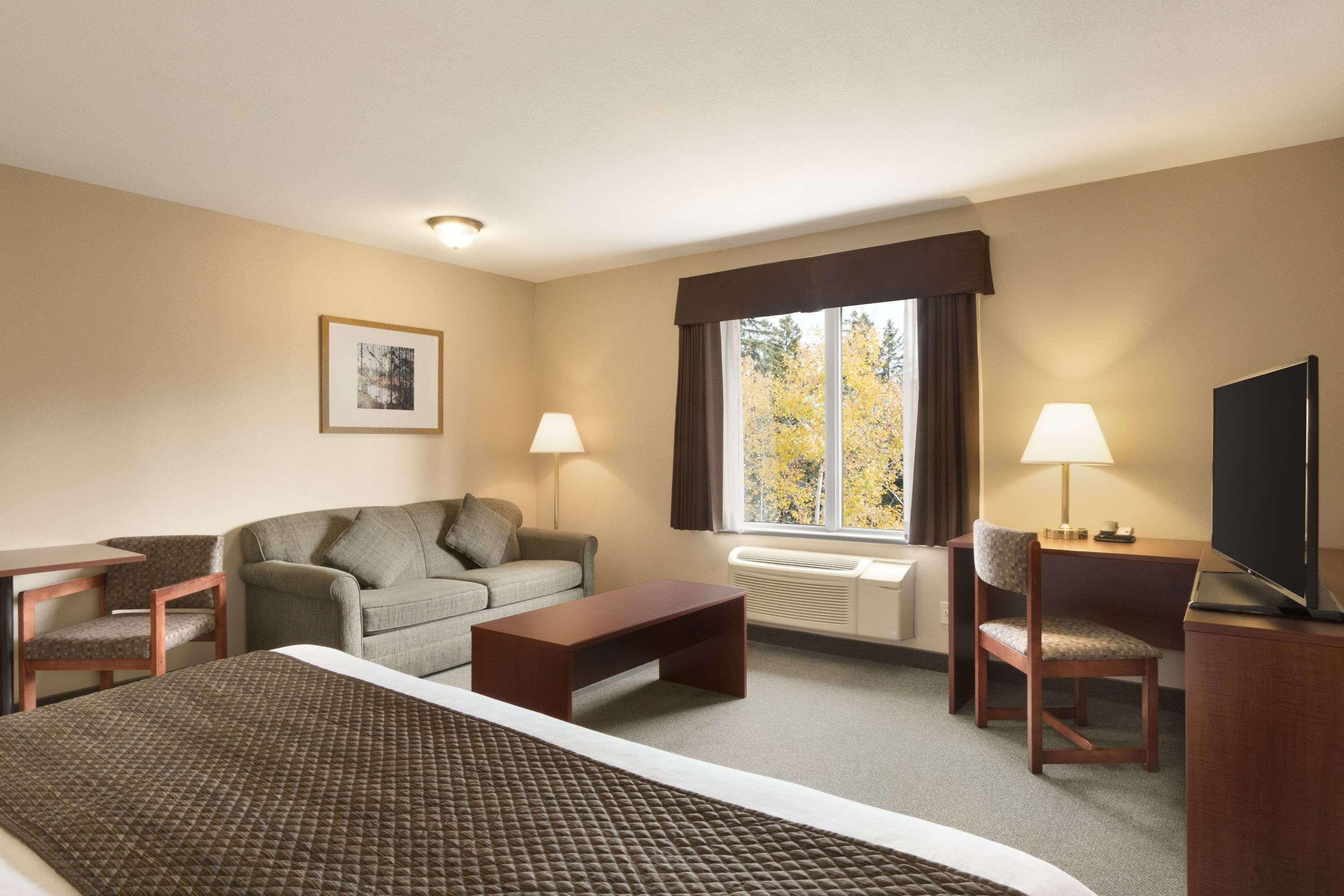 هتل Days Inn by Wyndham Thunder Bay North Thunder Bay