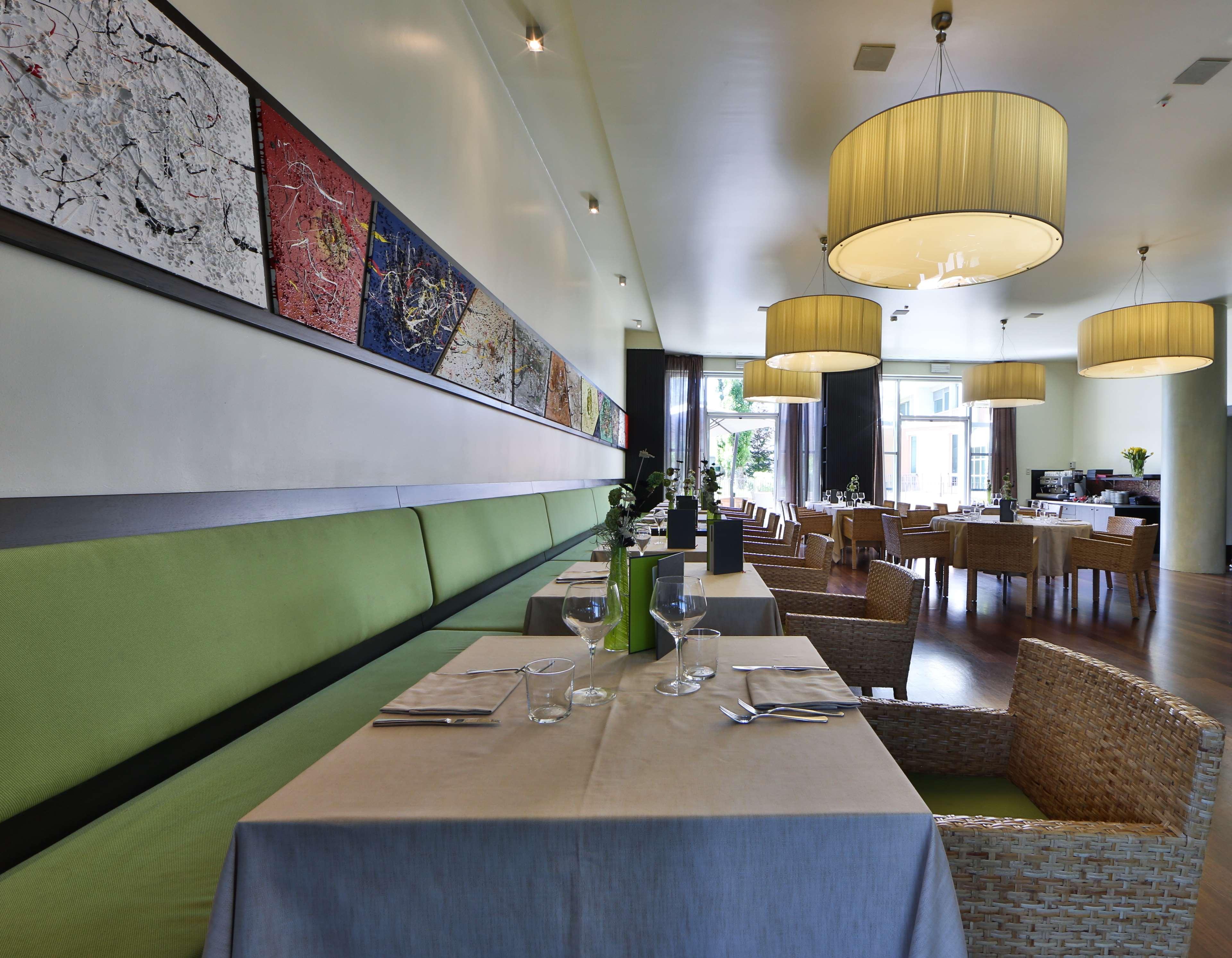 هتل Best Western Plus Hotel Le Favaglie Cornaredo