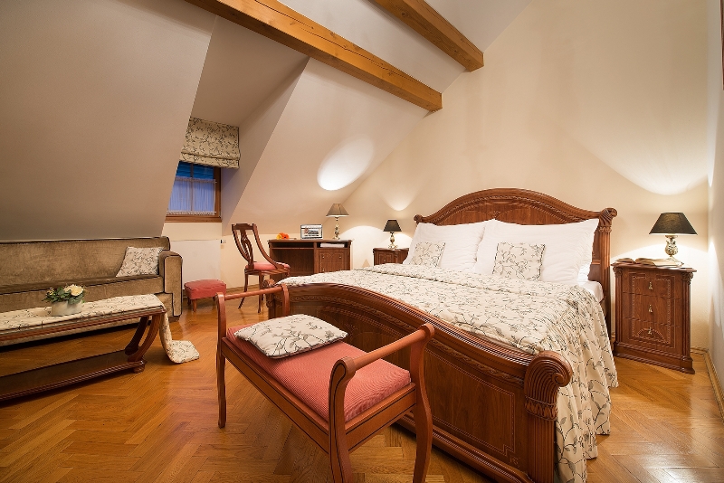 هتل Boutique Hotel Constans پراگ