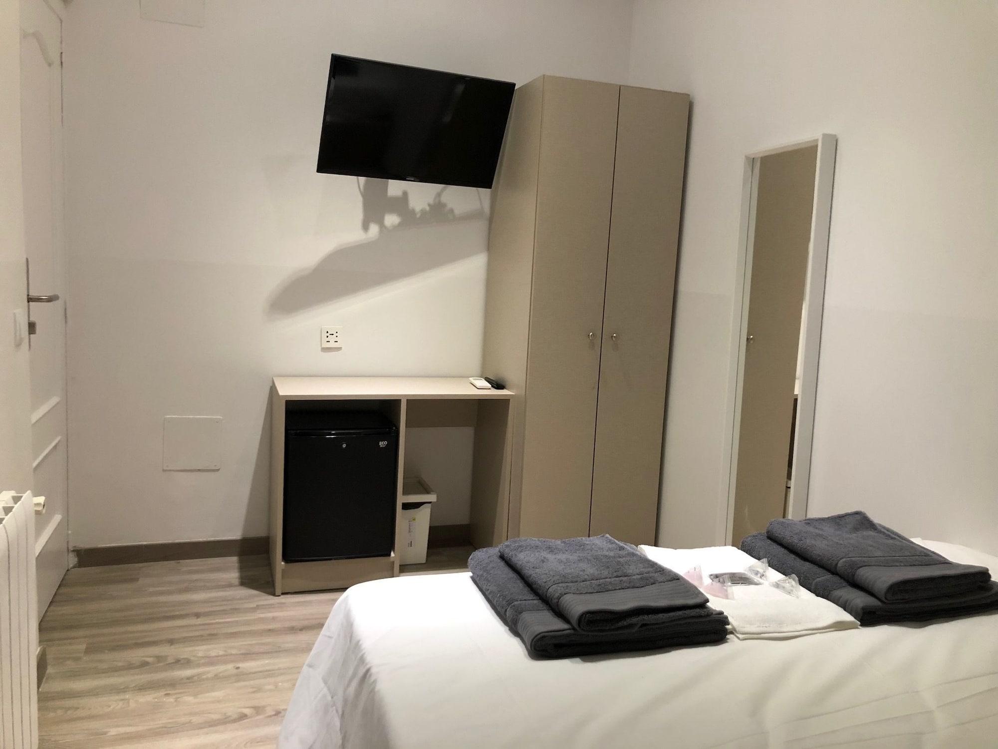 هتل Hostalin Madrid Atocha مادرید