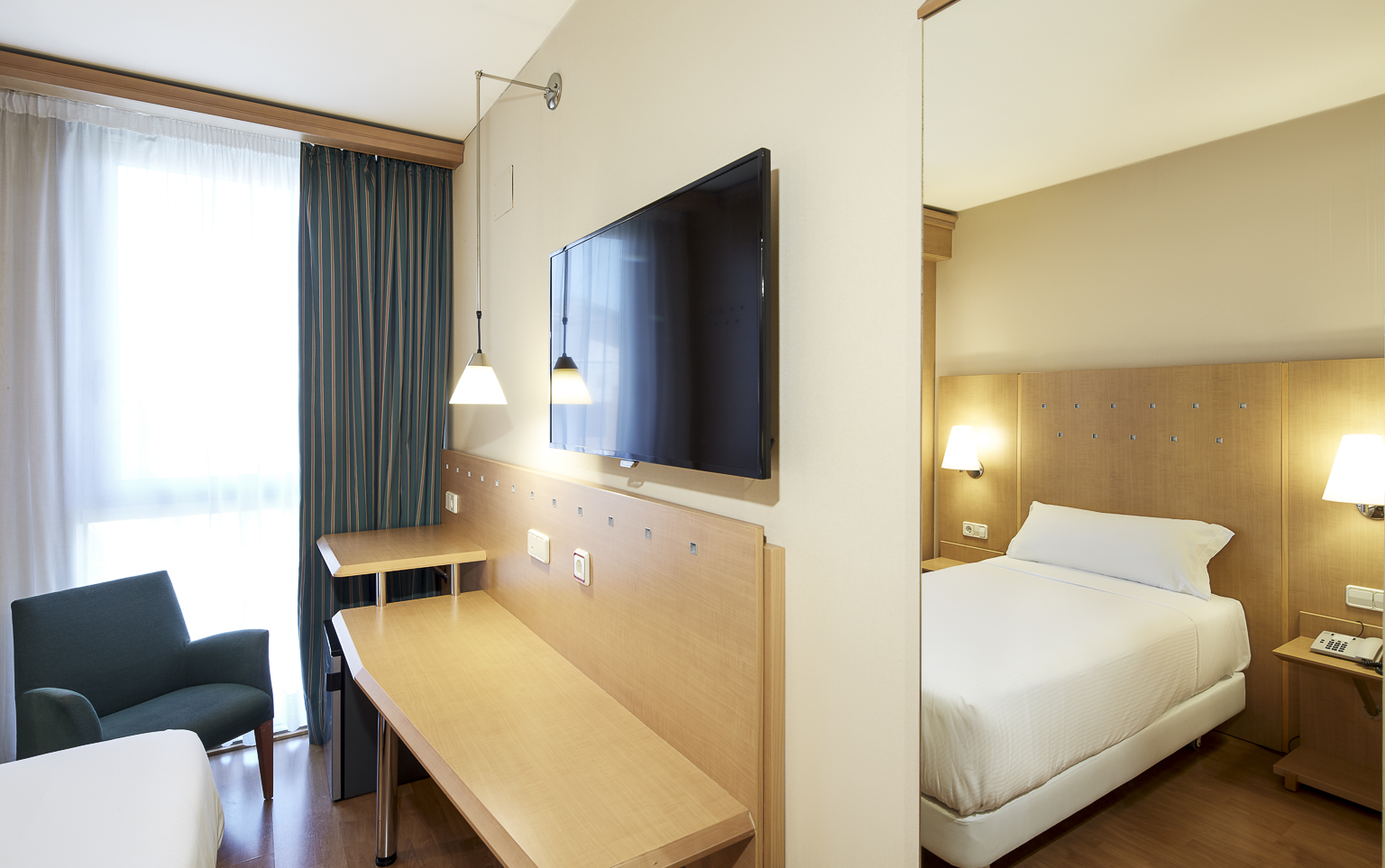 هتل Sercotel Porta Barcelona Sant Just Desvern