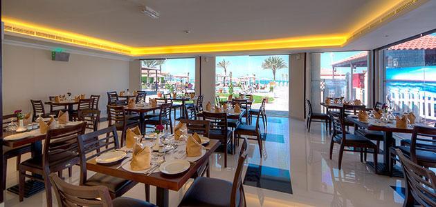 هتل Ajman Beach Hotel عجمان