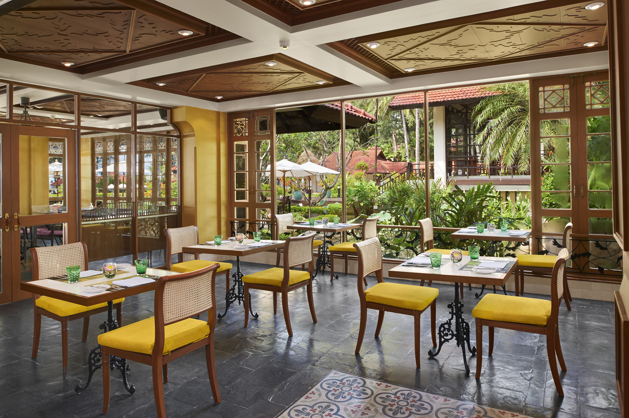 هتل Dusit Thani Laguna Phuket Bang Tao Bay