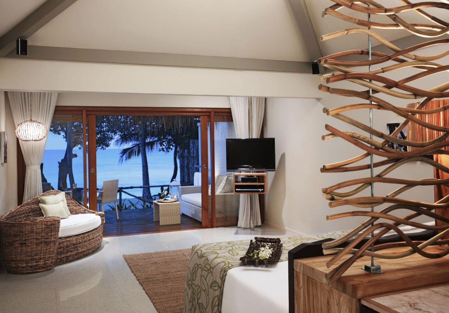 هتل Vivanta By Taj - Coral Reef, Maldives Henbadhoo