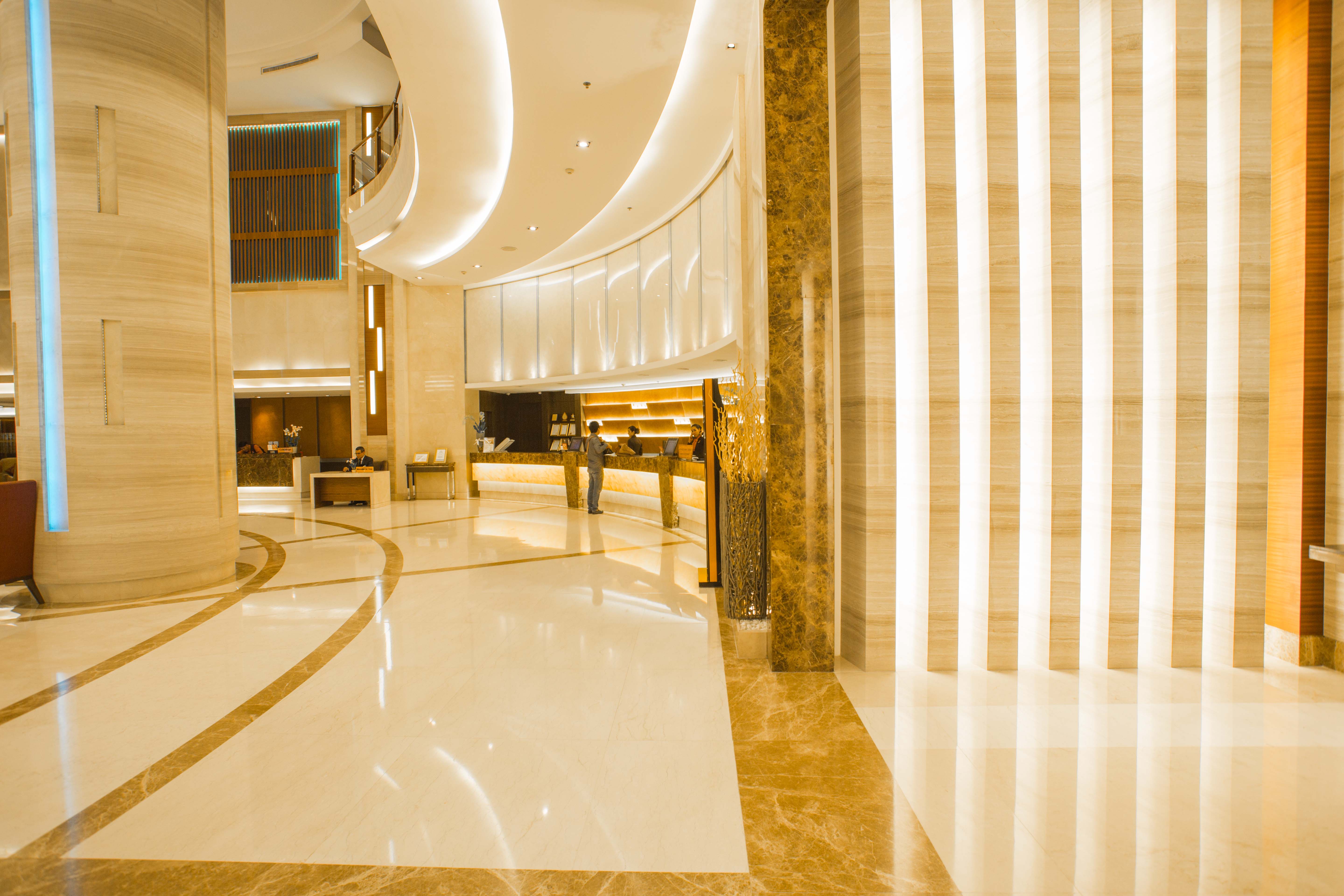 هتل Grand FourWings Convention بانگکوک