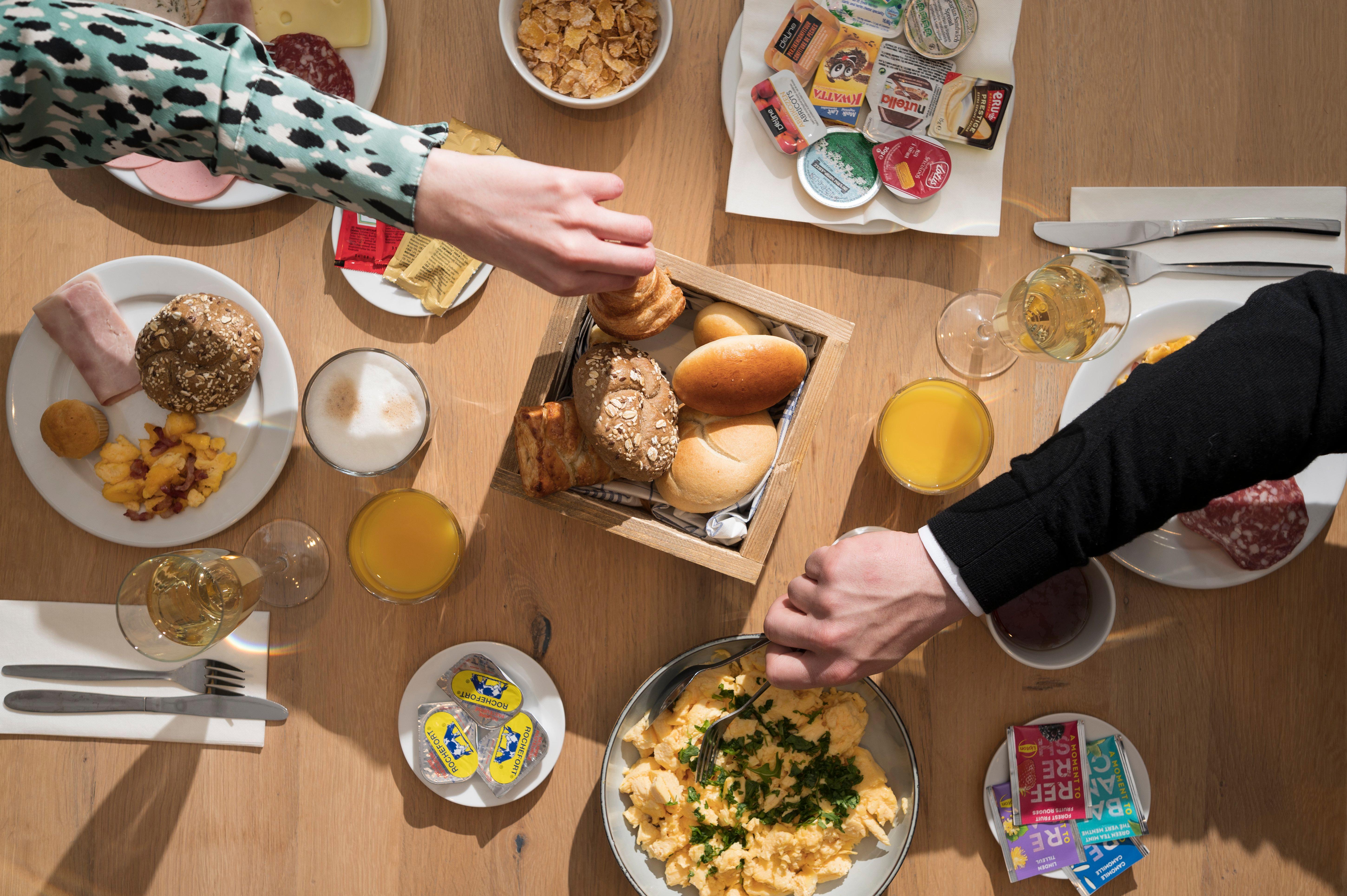 هتل Holiday Inn Express Mechelen City Center Mecheln