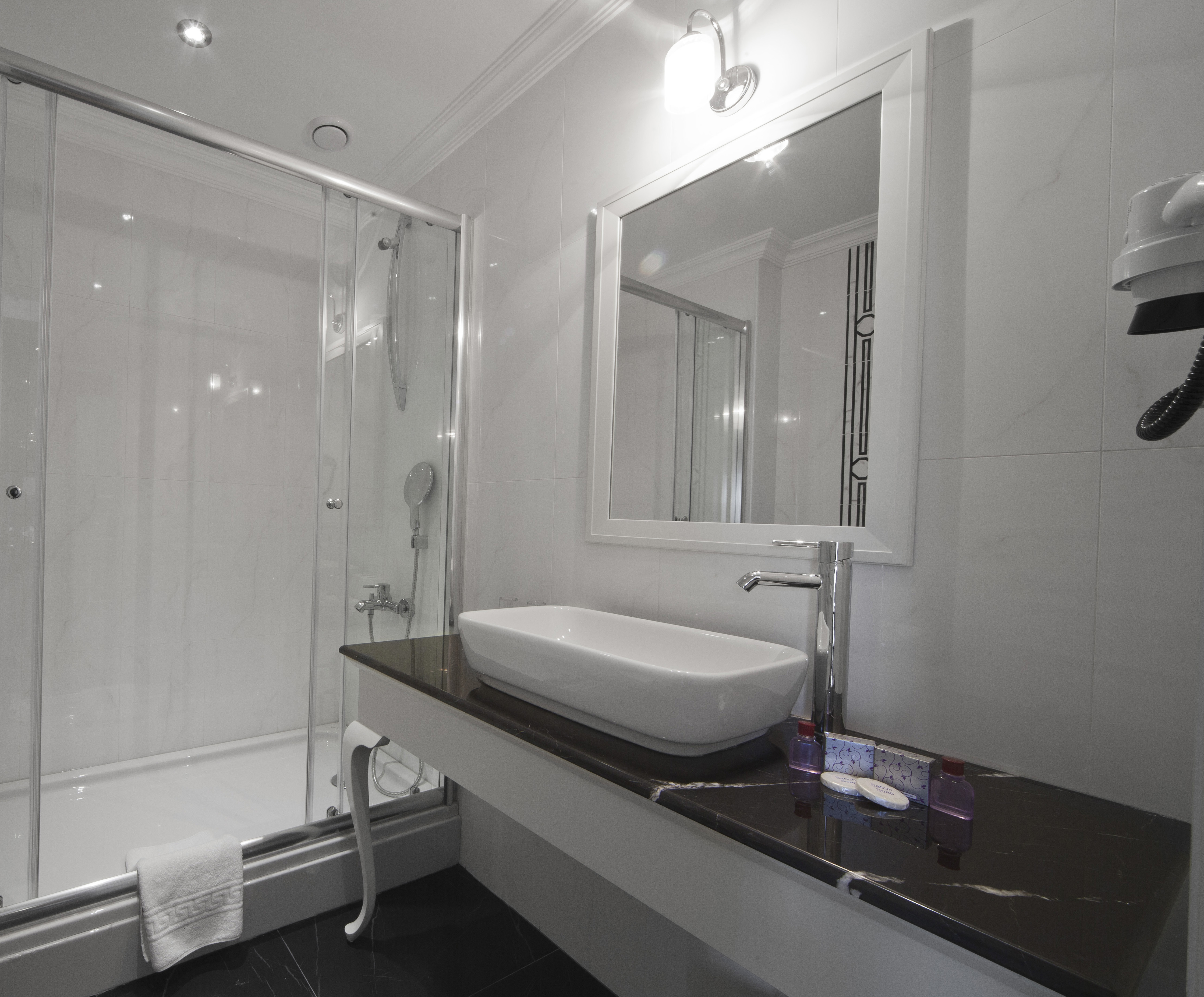 هتل Aren Suites استانبول