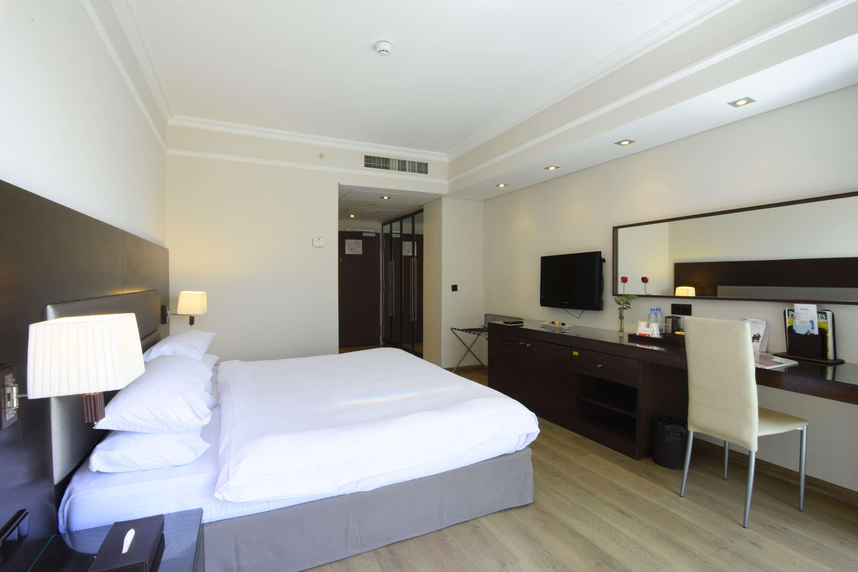 هتل Ramada Downtown Beirut بیروت