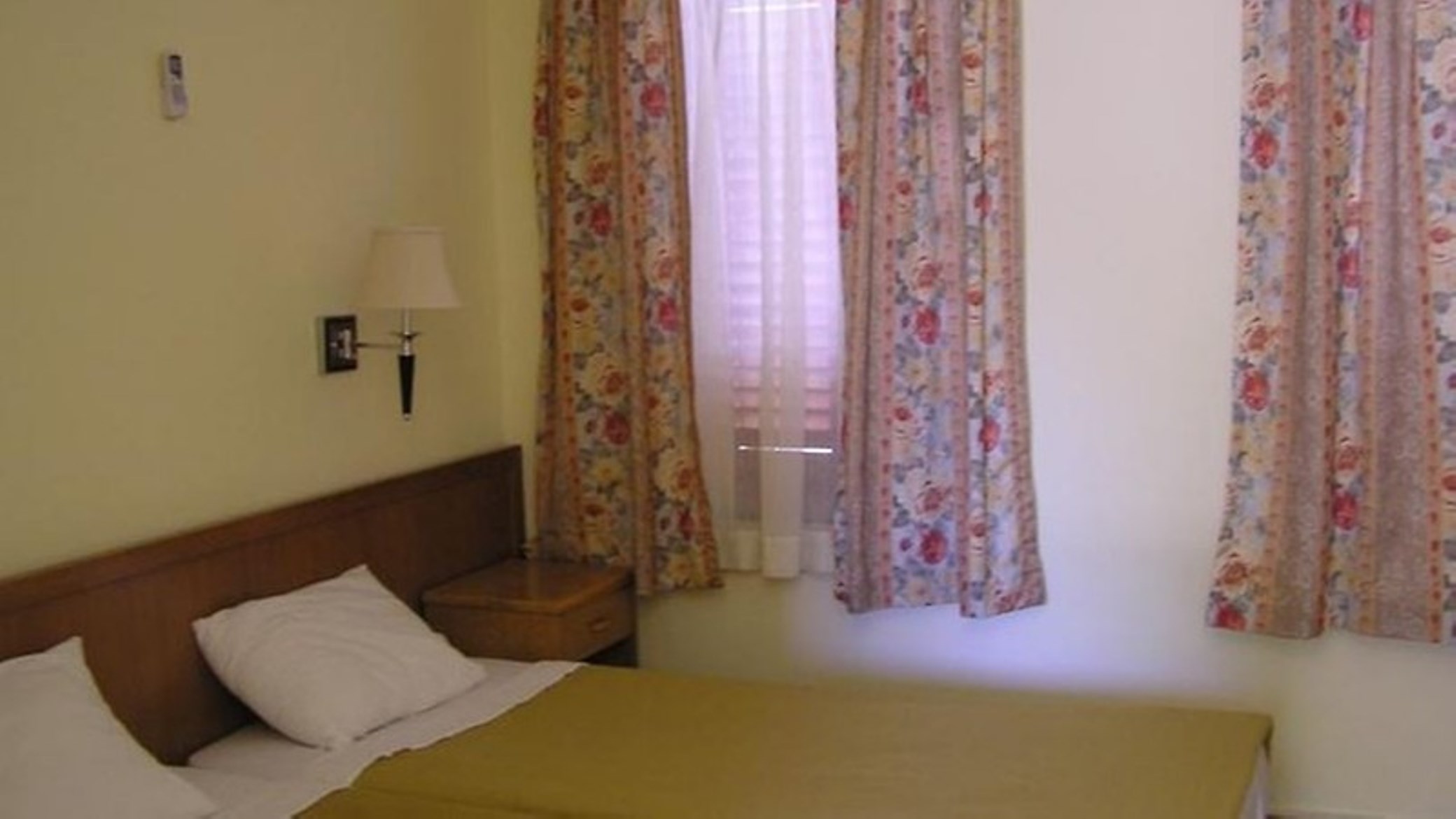هتل Begonville Pension ساید