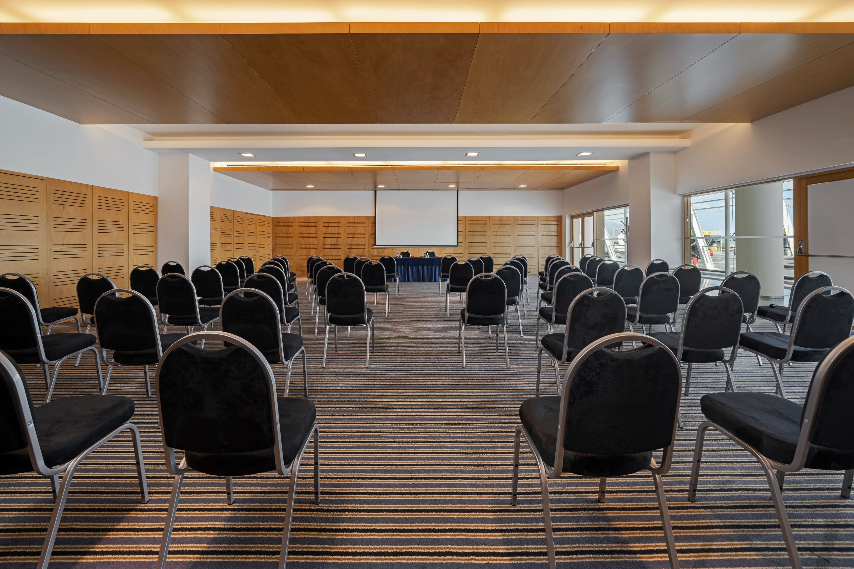 هتل Hotel Marina Atlântico پونتادلگادا